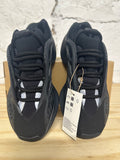 Yeezy 700 V3 Dark Glow Sz 5 DS