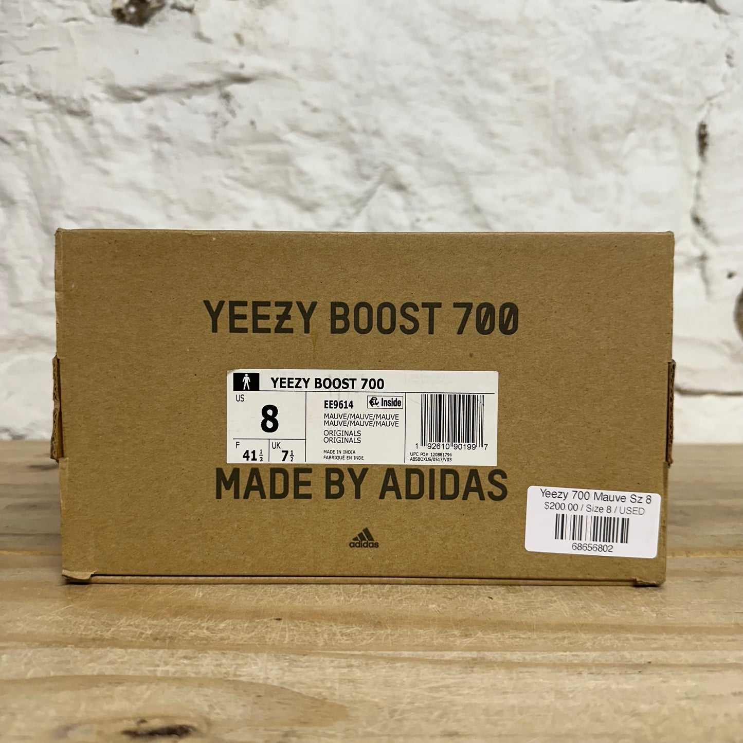 Yeezy 700 Mauve Sz 8