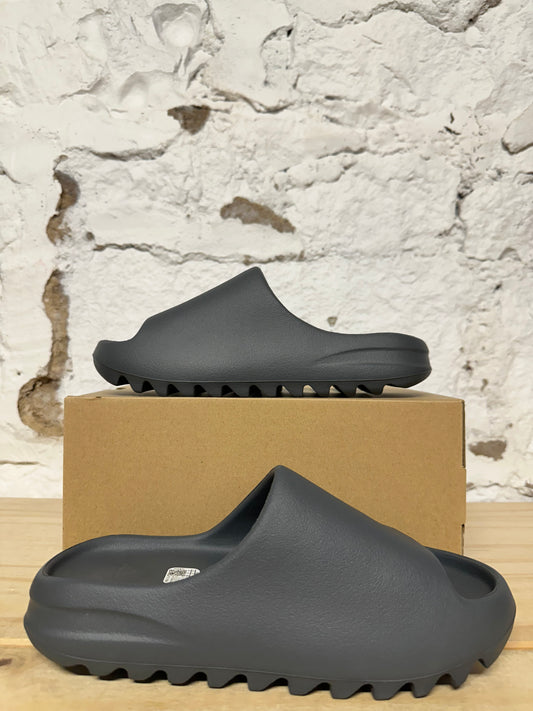 Yeezy Slide Slate Grey Sz 6 DS