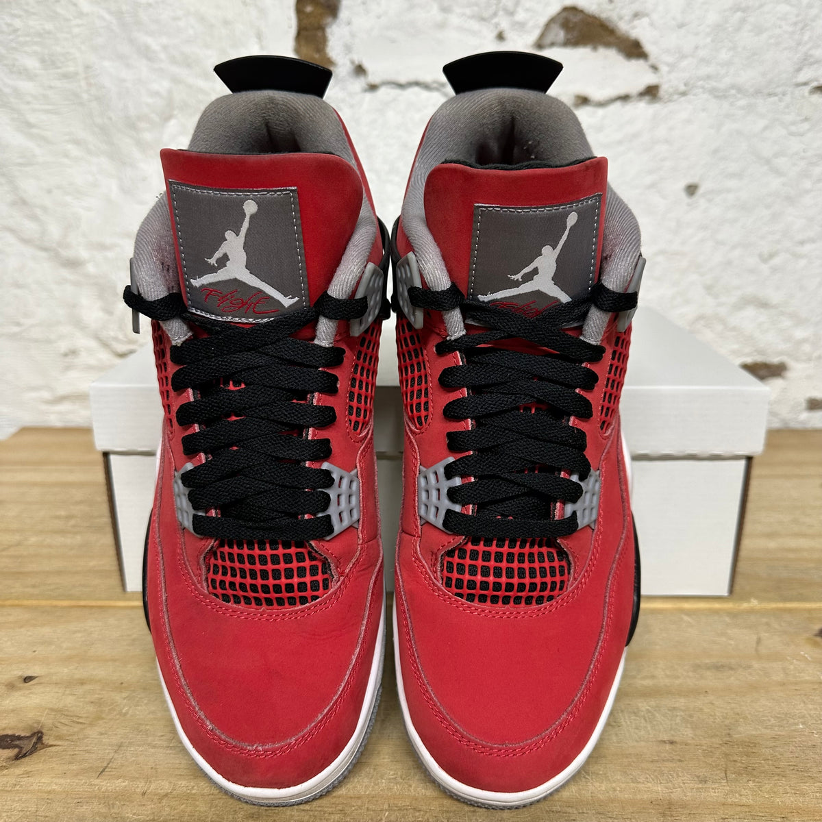 Air Jordan 4 Toro Bravo (2026) Sz 9