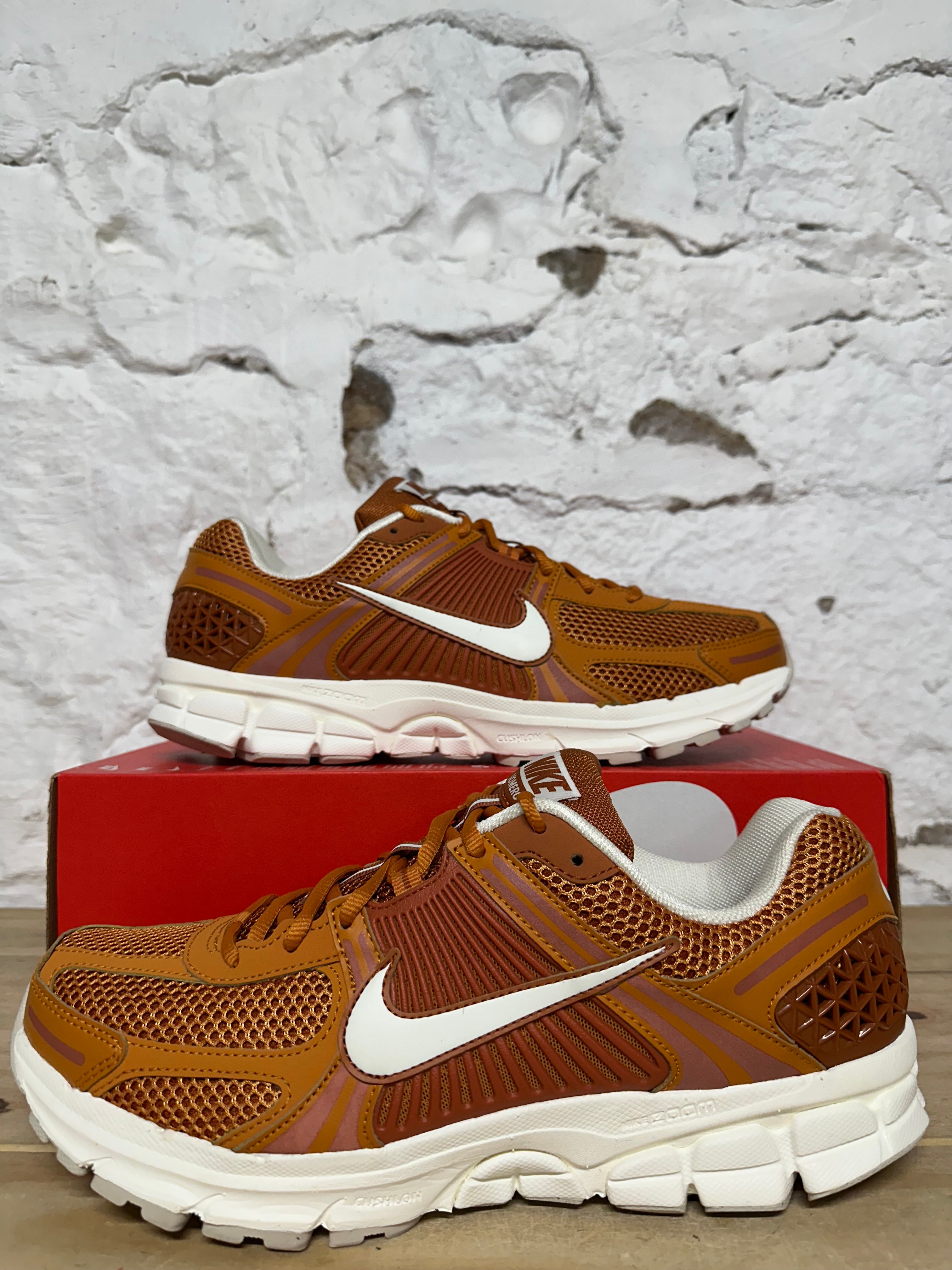 Nike Zoom Vomero 5 Monarch Sz 12