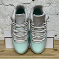 Air Jordan 11 Low Igloo Sz 8.5 (10W)