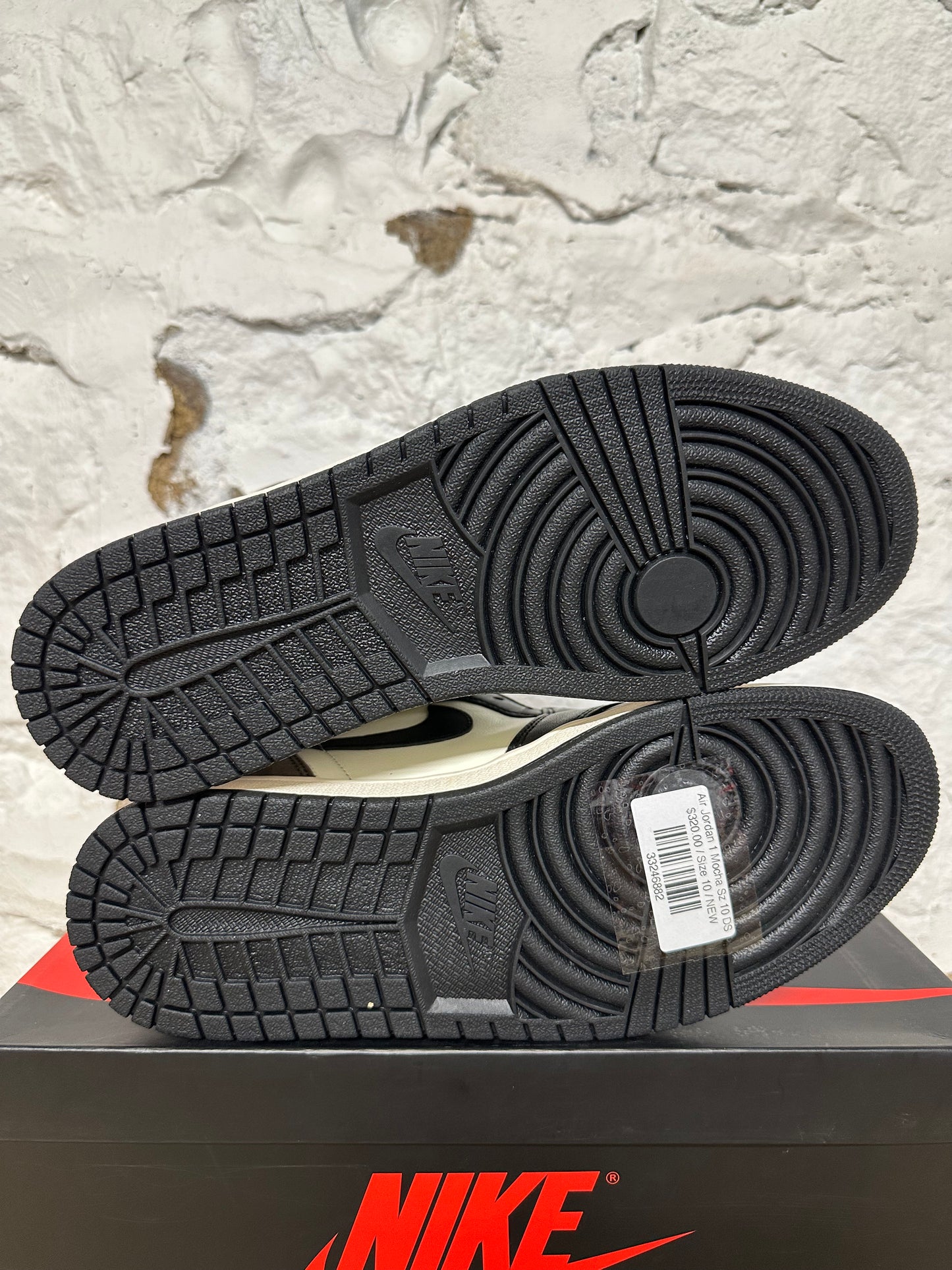 Air Jordan 1 High Dark Mocha Sz 10 DS