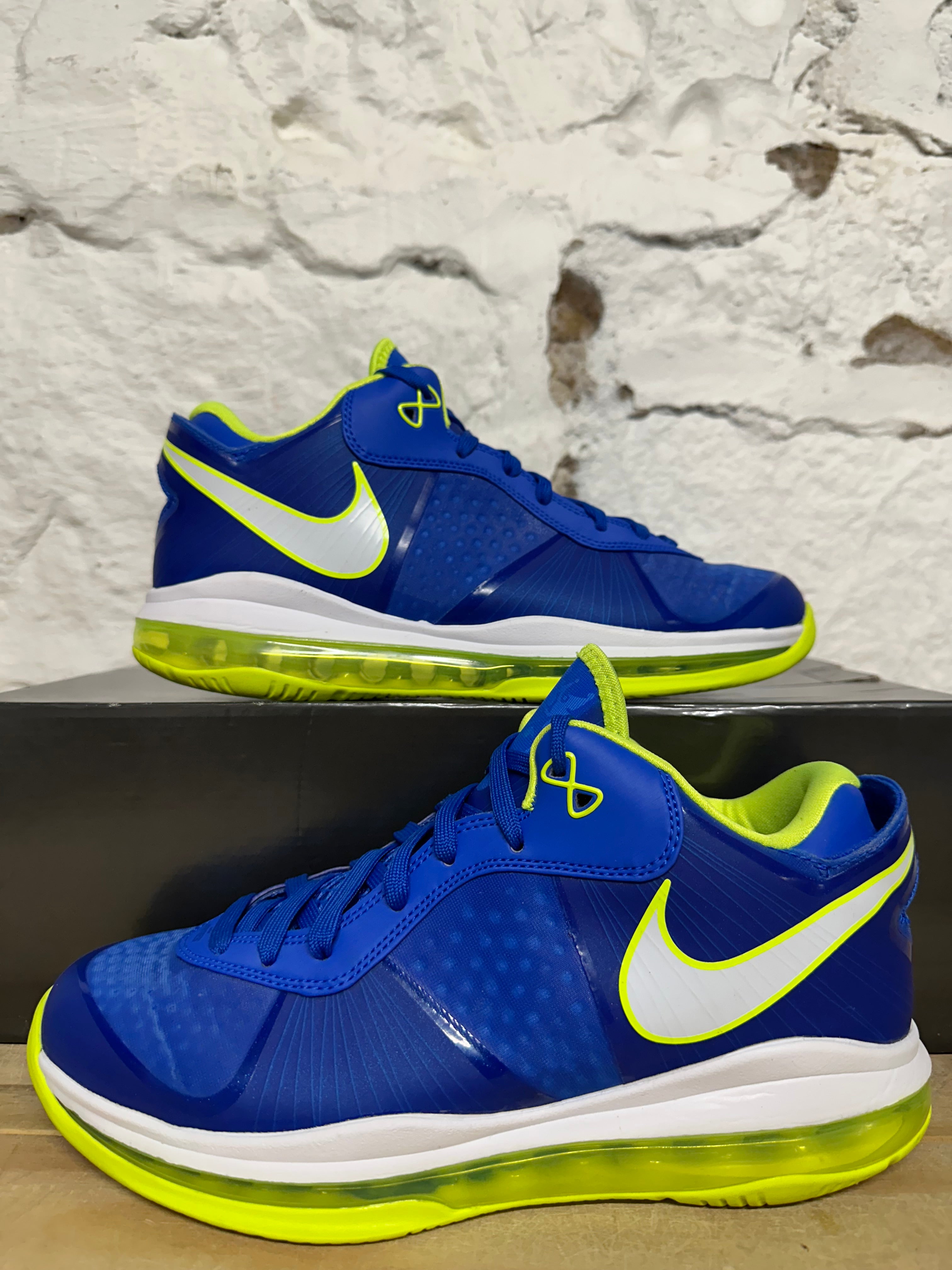 Nike LeBron 8 V2 Low Sprite Sz 8.5