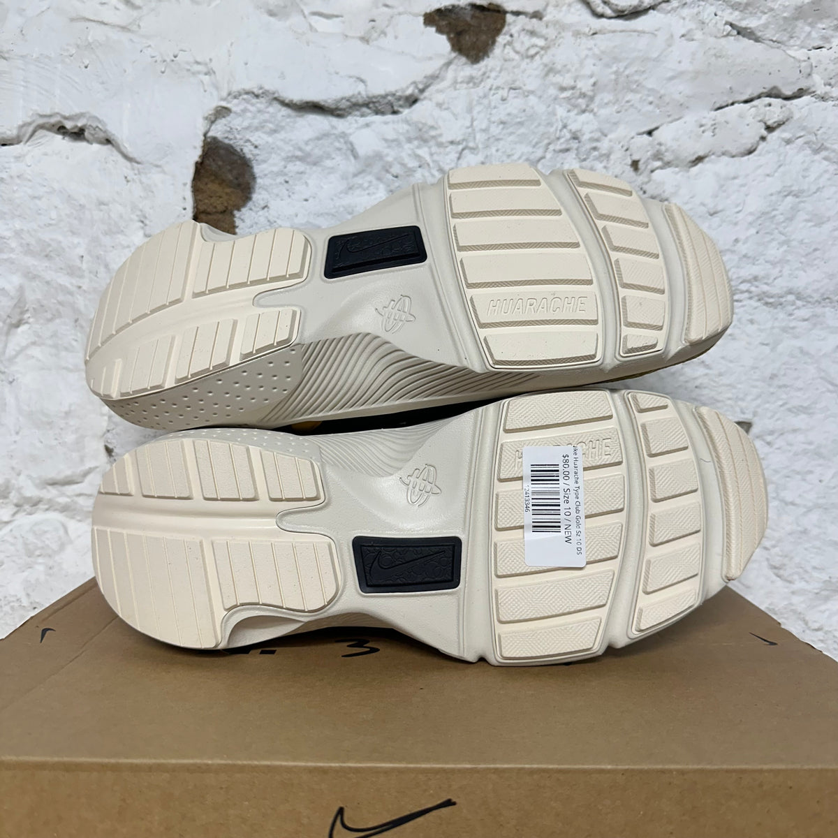 Nike Huarache Type Club Gold Sz 10 DS