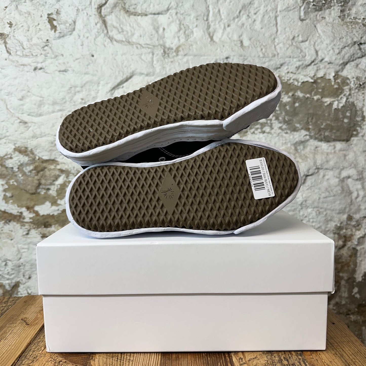 Maison Mihara Black White Hank Sneaker Sz 8 (41) DS