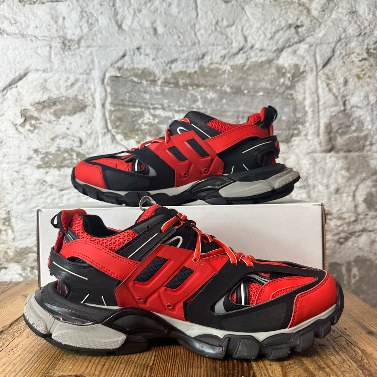 Balenciaga Track Runner Black Red Grey Sneaker Sz 9 (42)