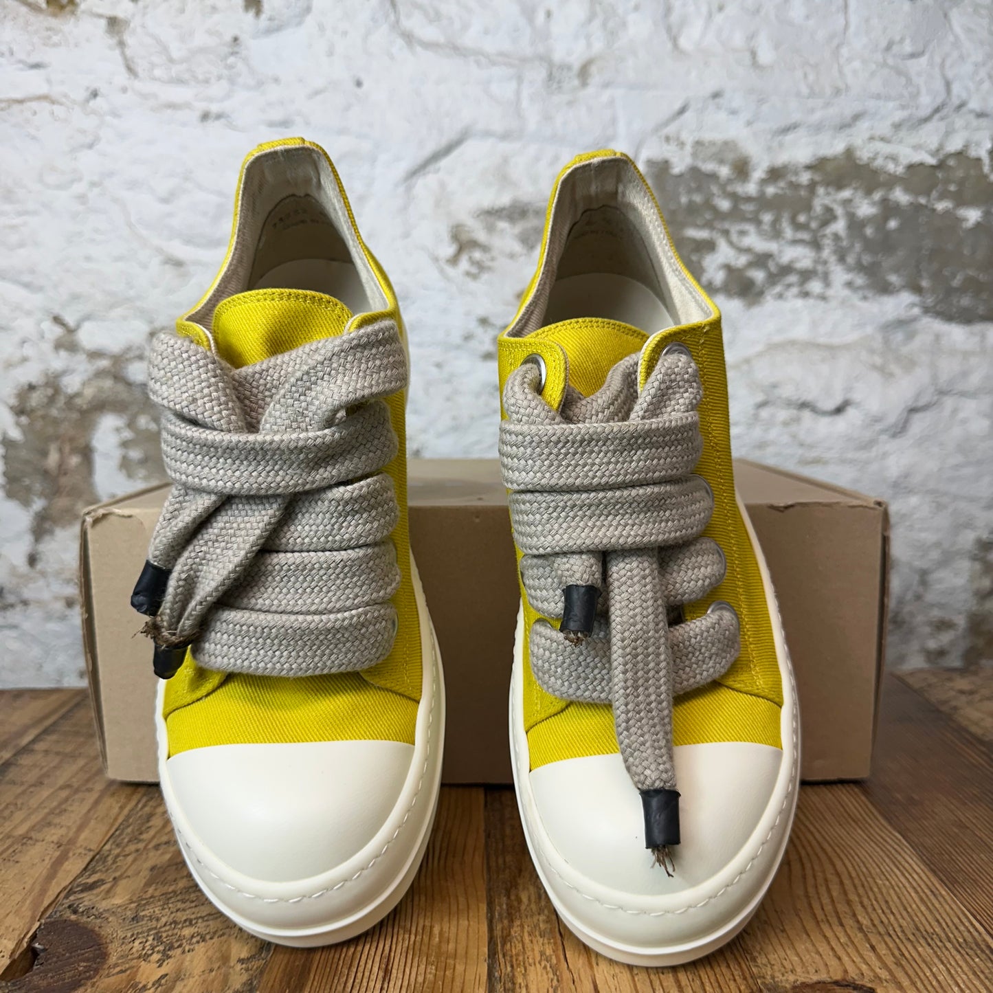 Rick Owens Jumbo Lace Lemon Milk Sneaker Sz 8 (41)