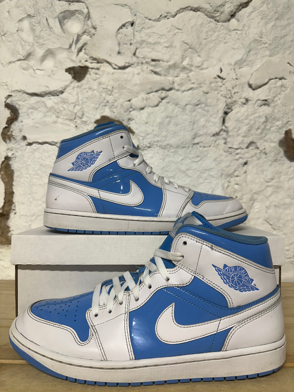 Air Jordan 1 Mid Legend Blue Sz 11