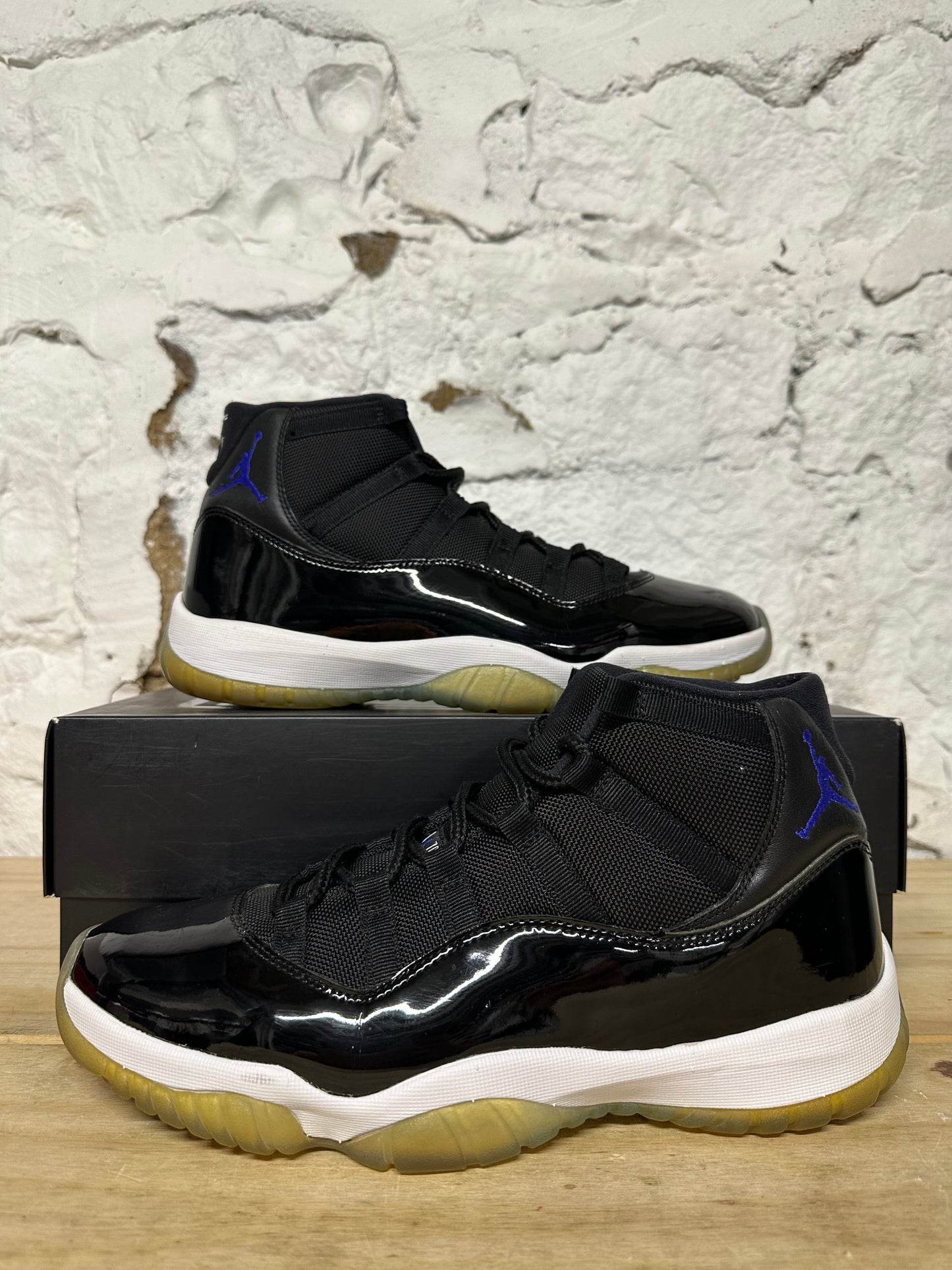 Air Jordan 11 Space Jam Sz 11