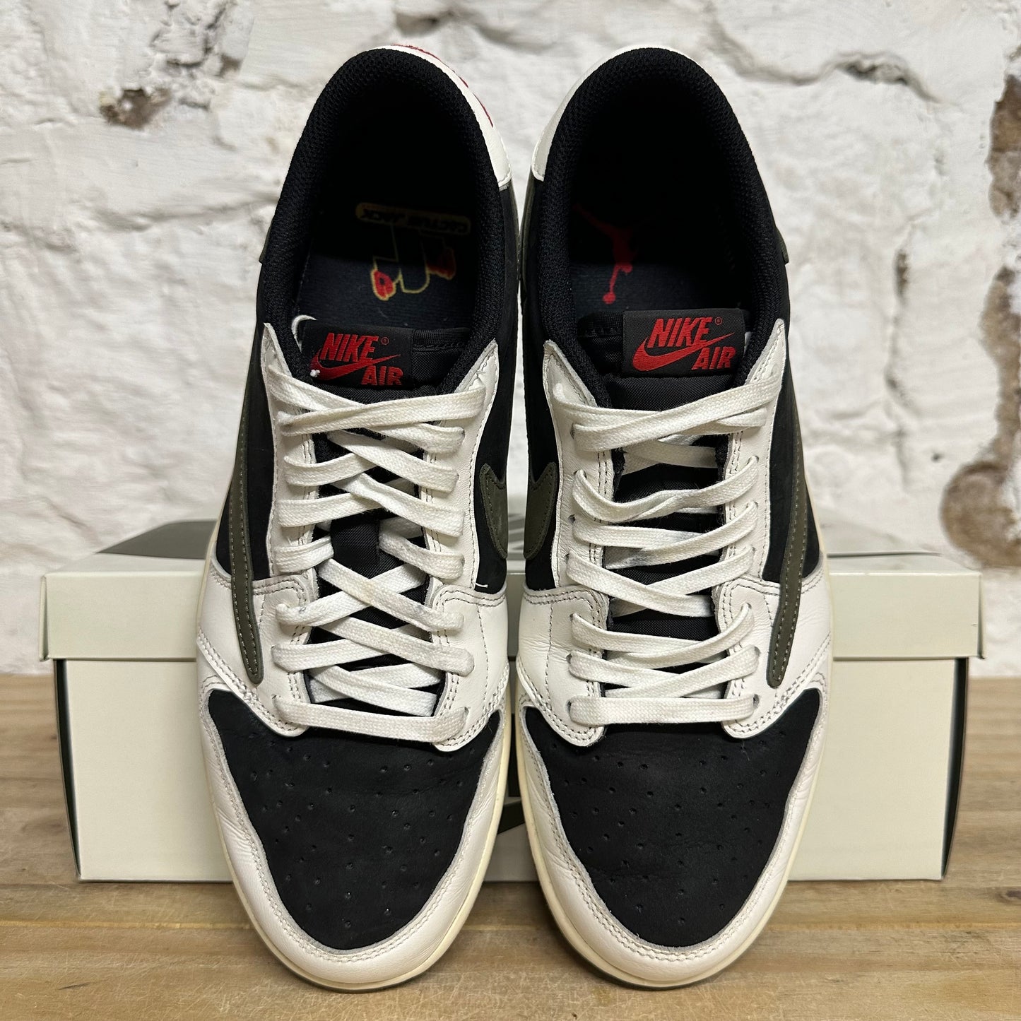 Air Jordan 1 Low Travis Scott Olive Sz 10 (11.5W)