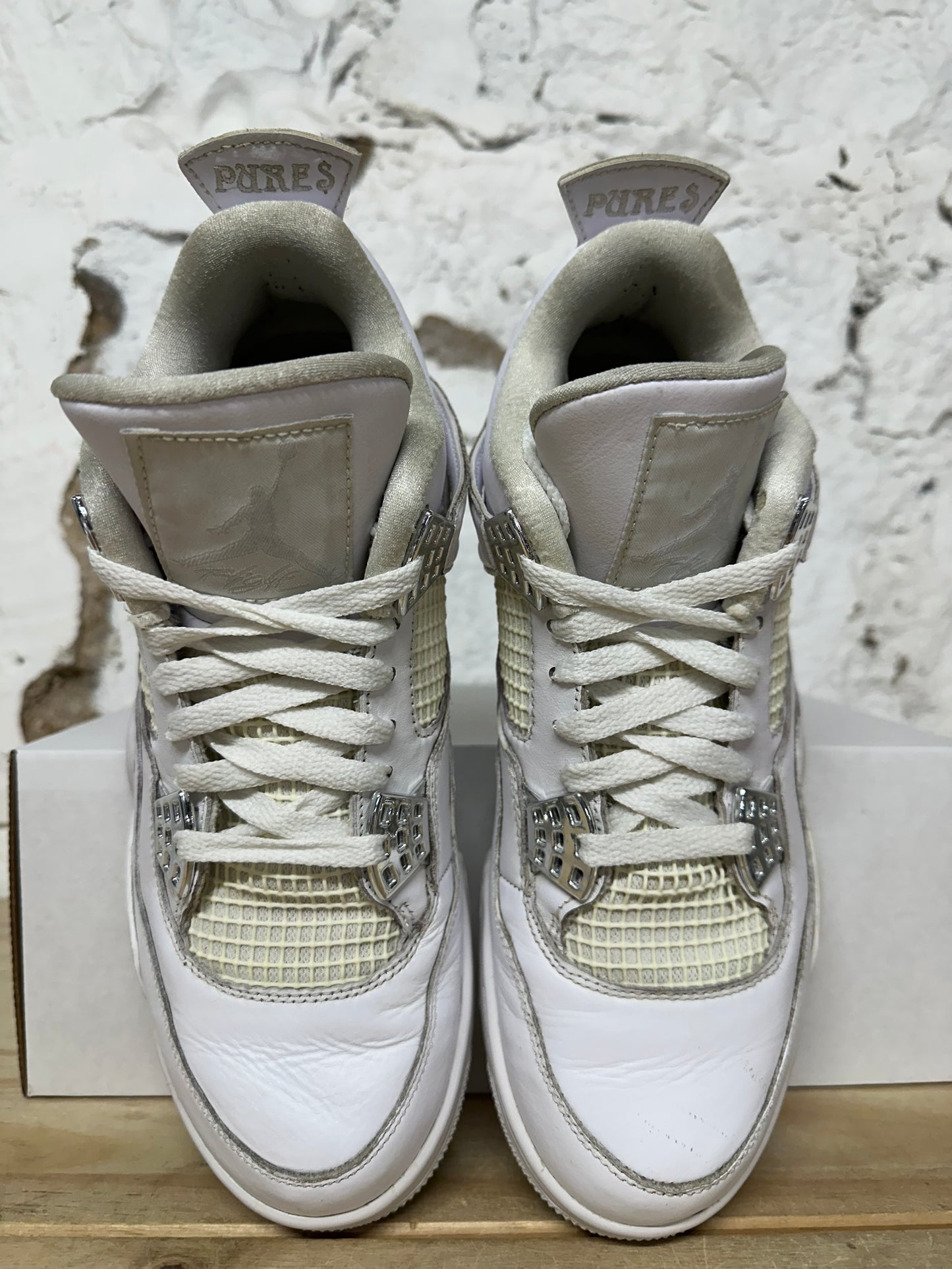 Air Jordan 4 Pure Money Sz 9.5