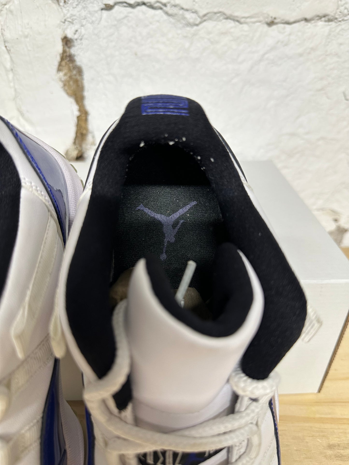 Air Jordan 11 Low Concord Sketch Sz 8.5 (10W)
