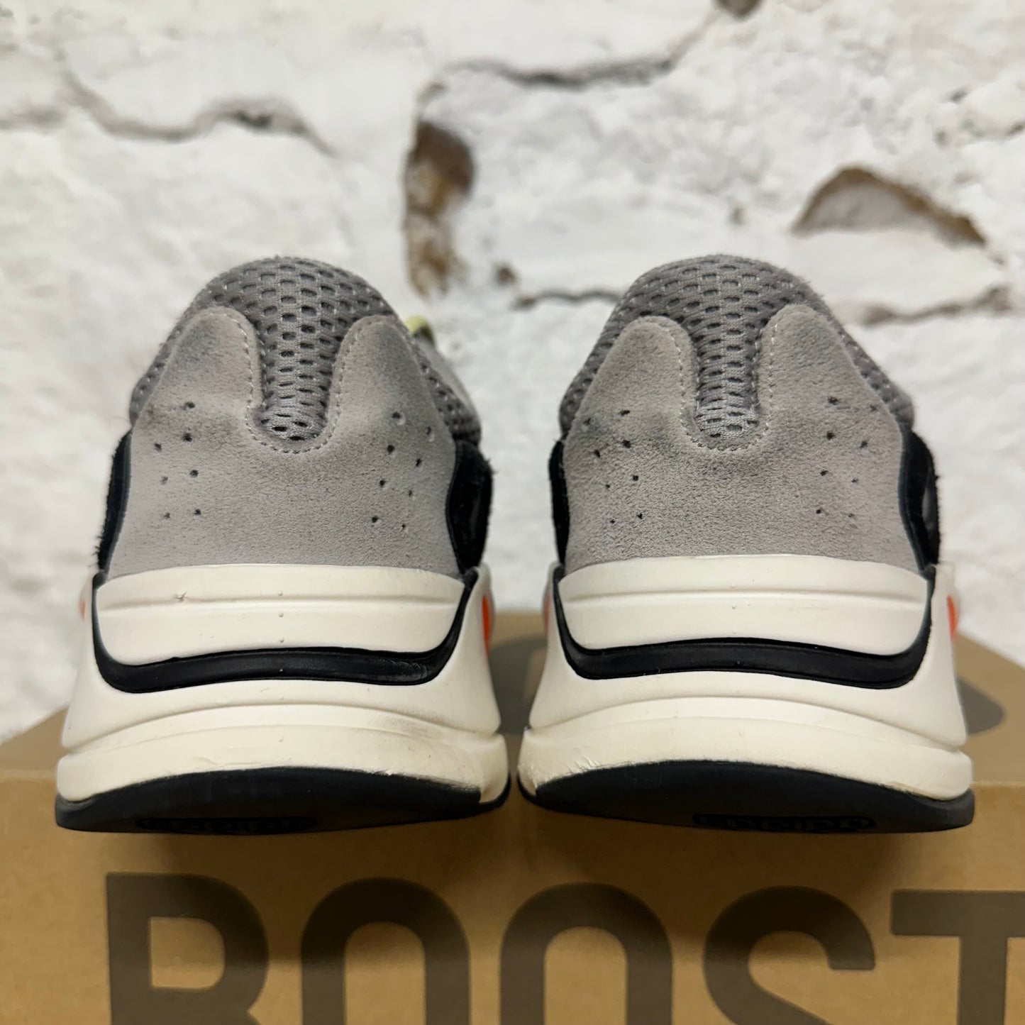 Yeezy 700 Wave Runner Sz 10