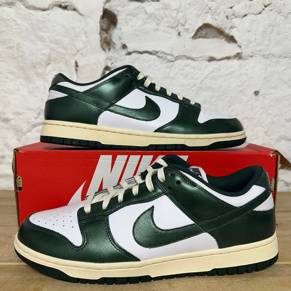 Nike Dunk Low Vintage Green Sz 10 (11.5W) DS