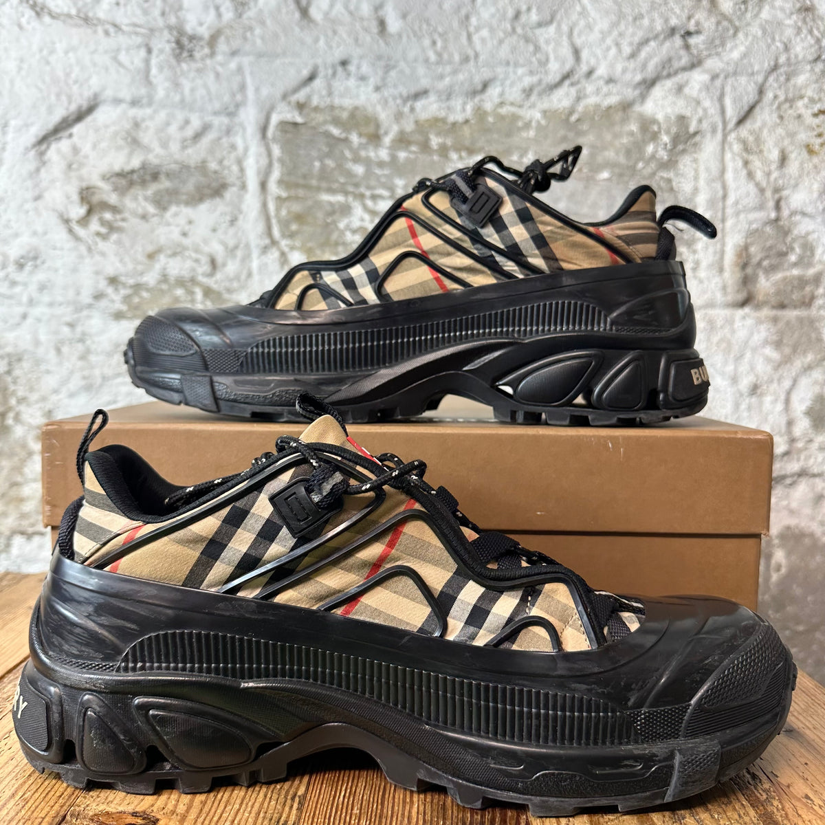 Burberry Arthur Plaid Black Sneaker Sz 12 (45)