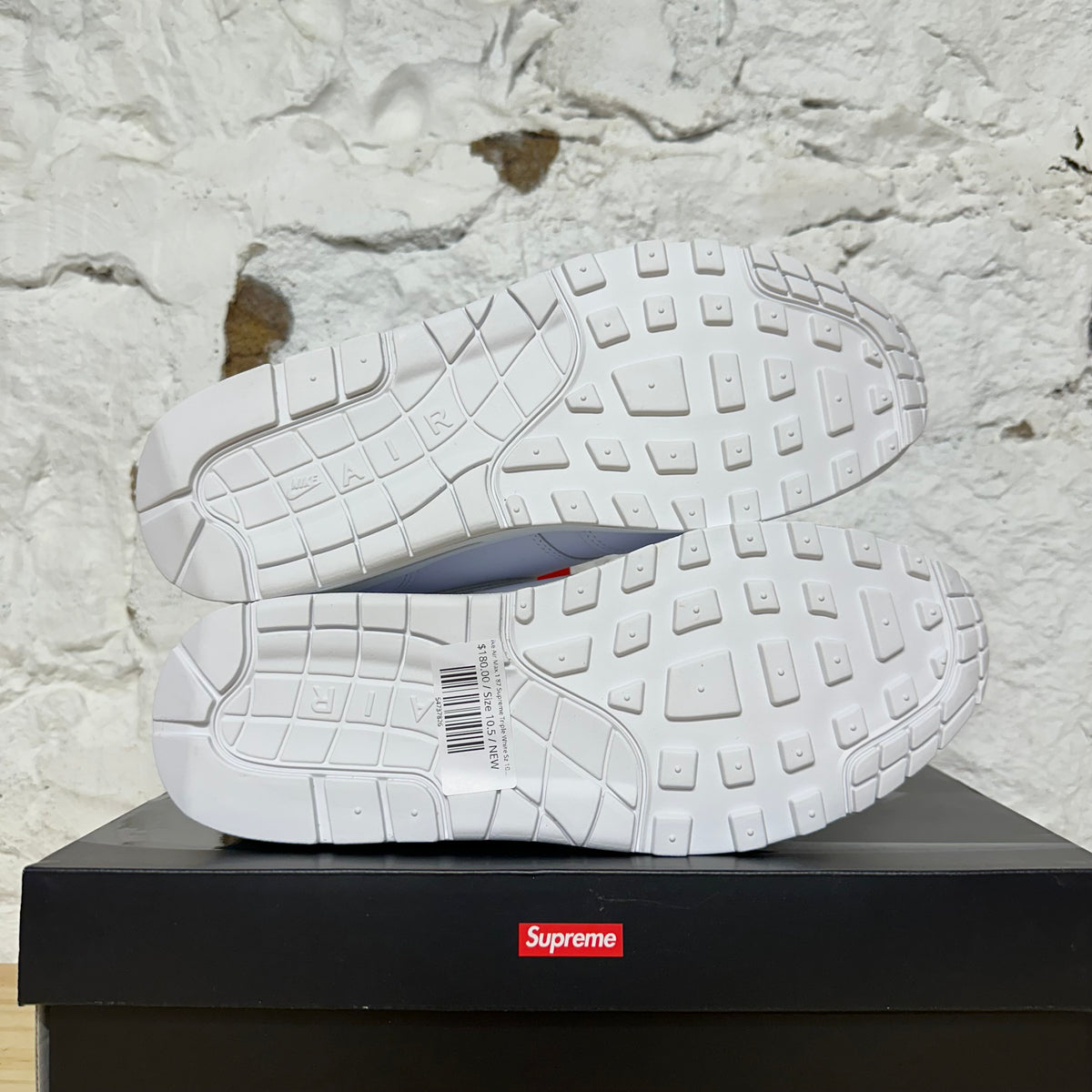 Nike Air Max 1 87 Supreme Triple White Sz 10.5 DS