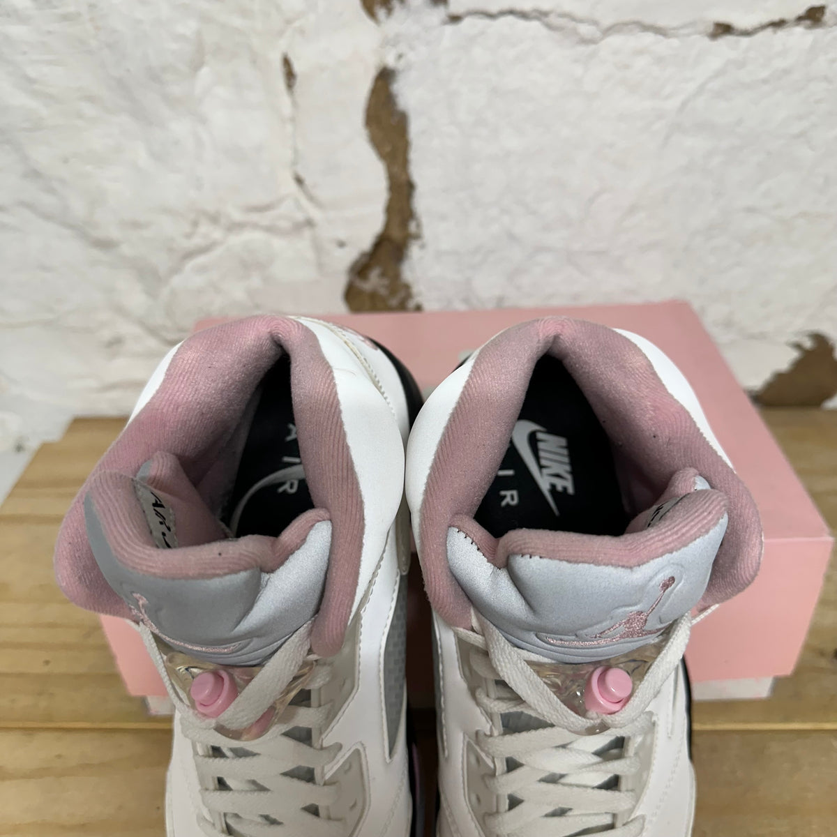 Air Jordan 5 Medium Soft Pink Sz 8