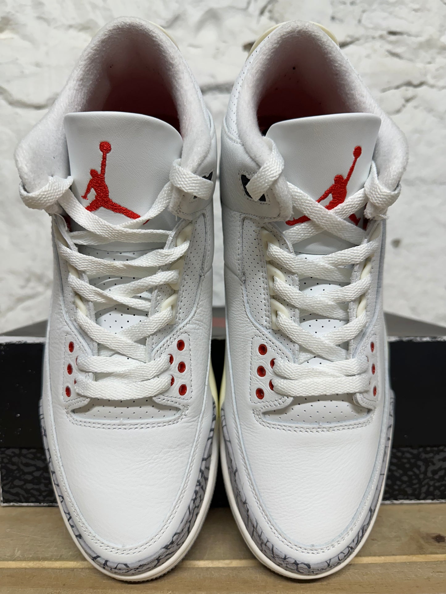 Air Jordan 3 White Cement Reimagined Sz 9