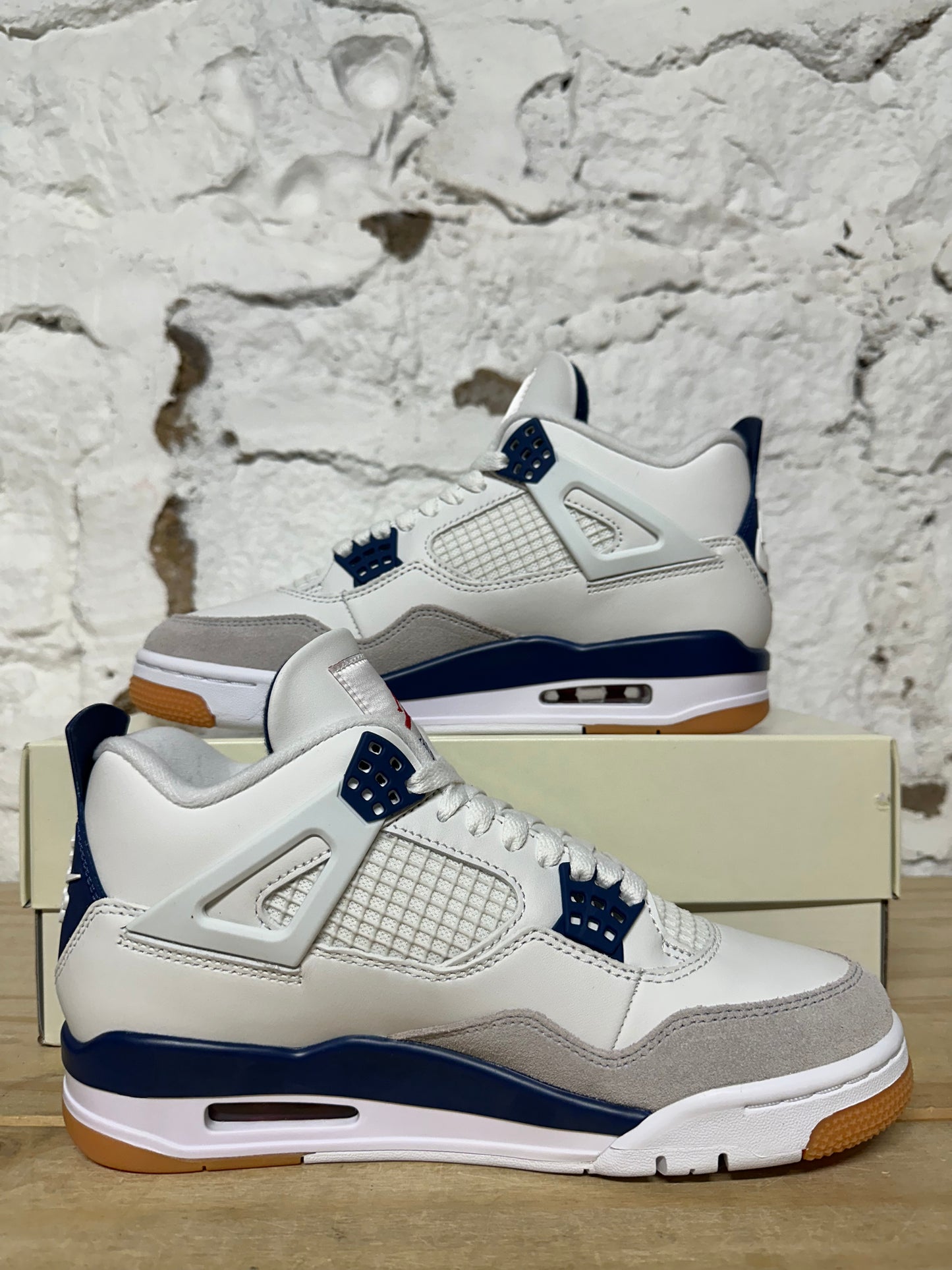 Air Jordan 4 SB Navy Sz 7.5 DS