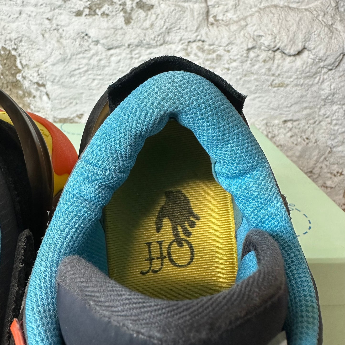 Off White Odyssey 2000 Black Yellow Orange Sz 10 (43)