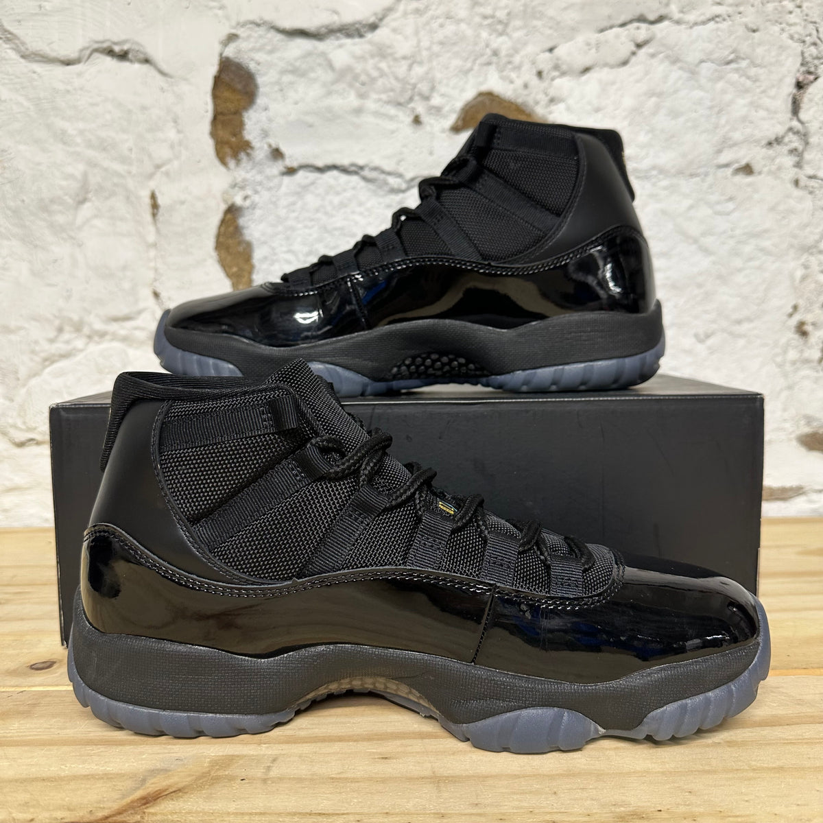 Air Jordan 11 High Gamma Blue (2026) Sz 9.5