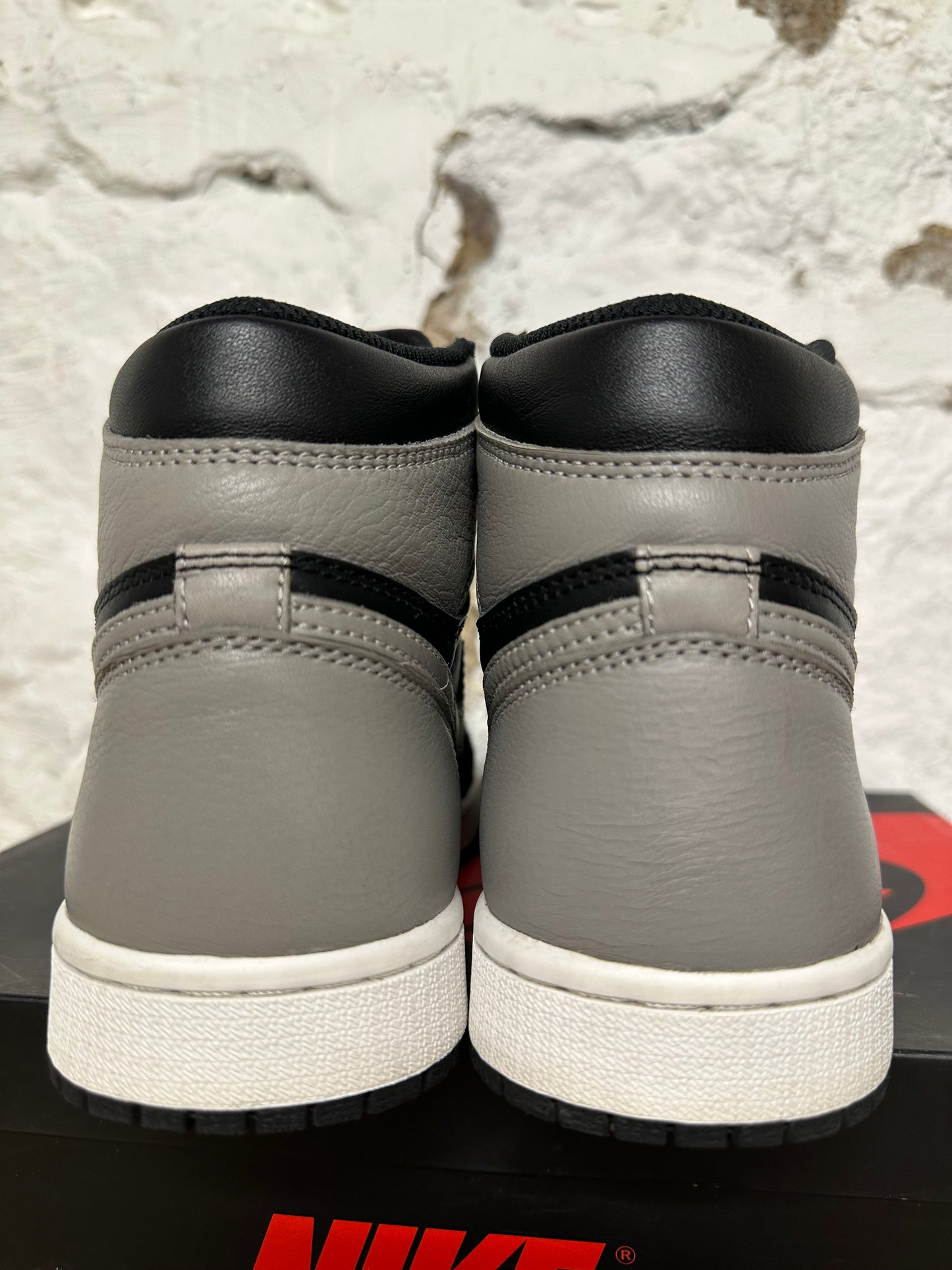 Air Jordan 1 High Shadow (2018) Sz 7