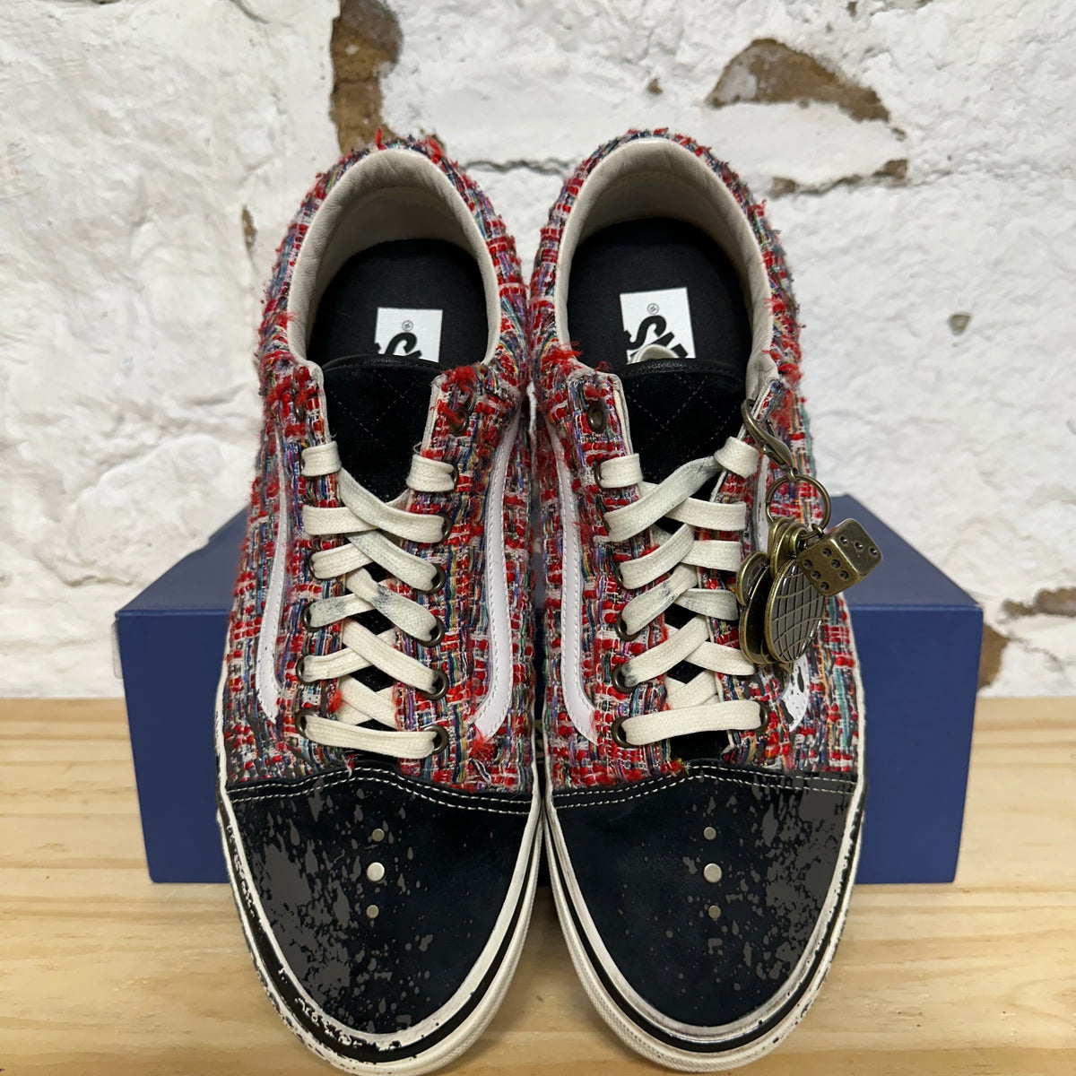 Vans Premium Old School Charms Red Black Sz 11.5