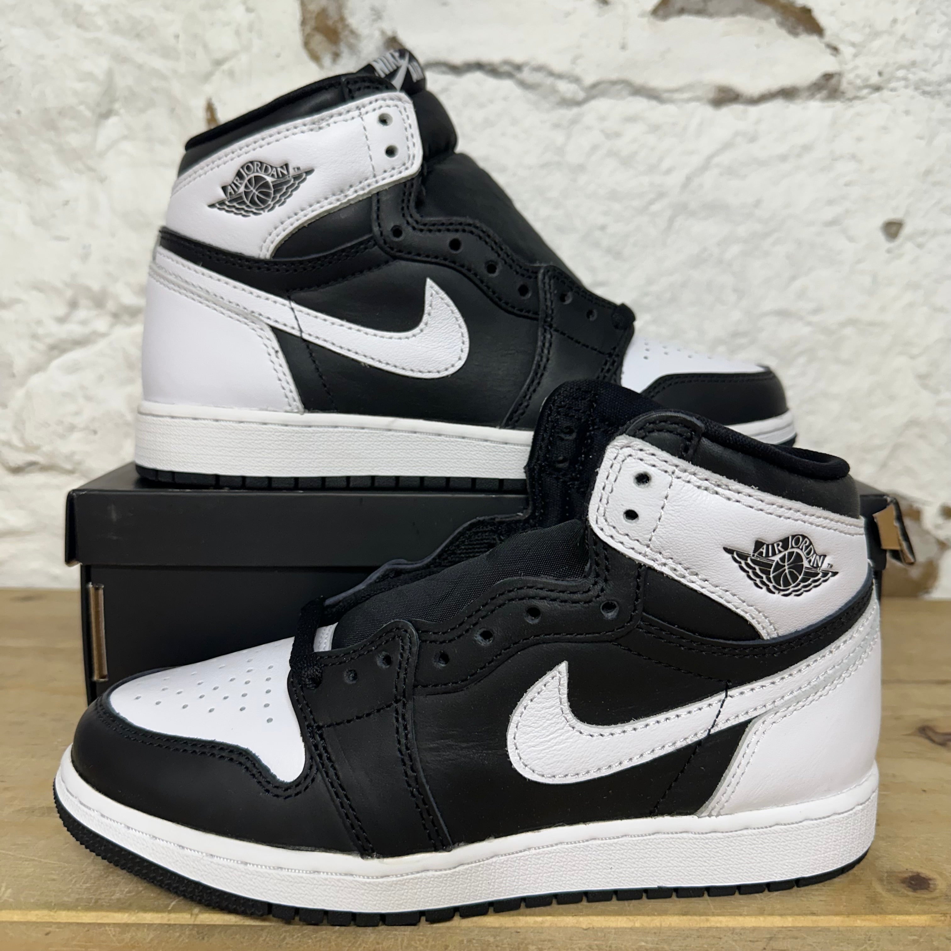Air Jordan 1 High Black White Sz 4.5Y DS