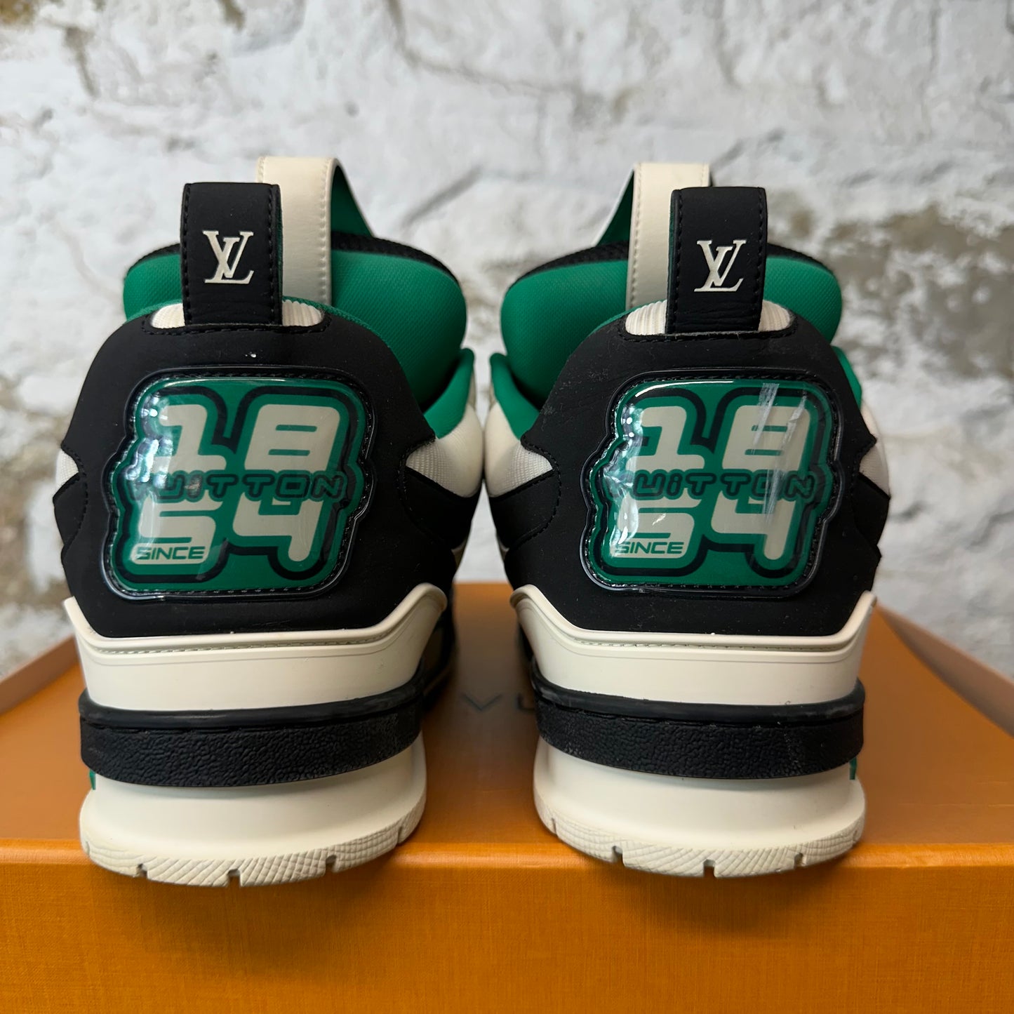 Louis Vuitton Green Black White Skate Sneaker Sz 10.5 (9LV)