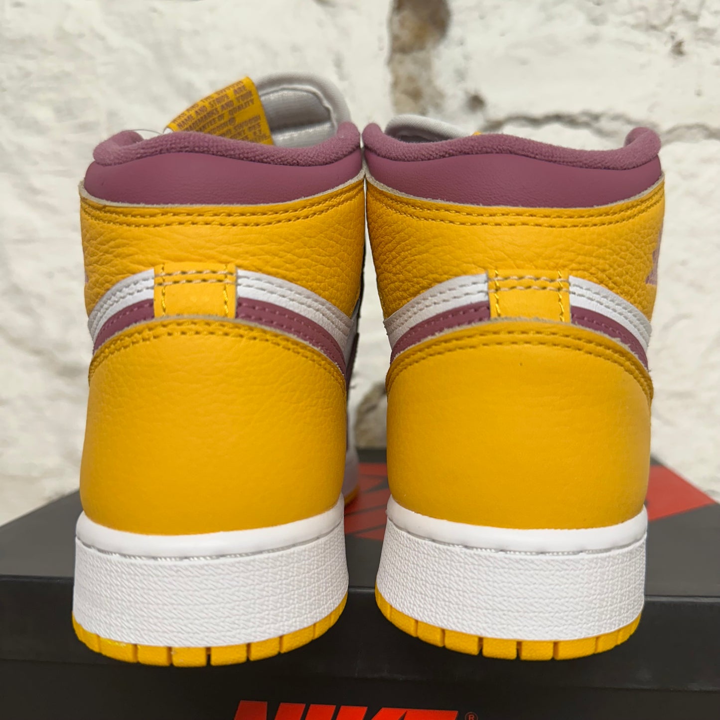 Air Jordan 1 High Brotherhood Sz 4Y DS