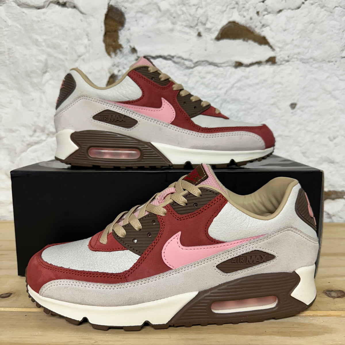 Nike Air Max 90 NRG Bacon (2021) Sz 9