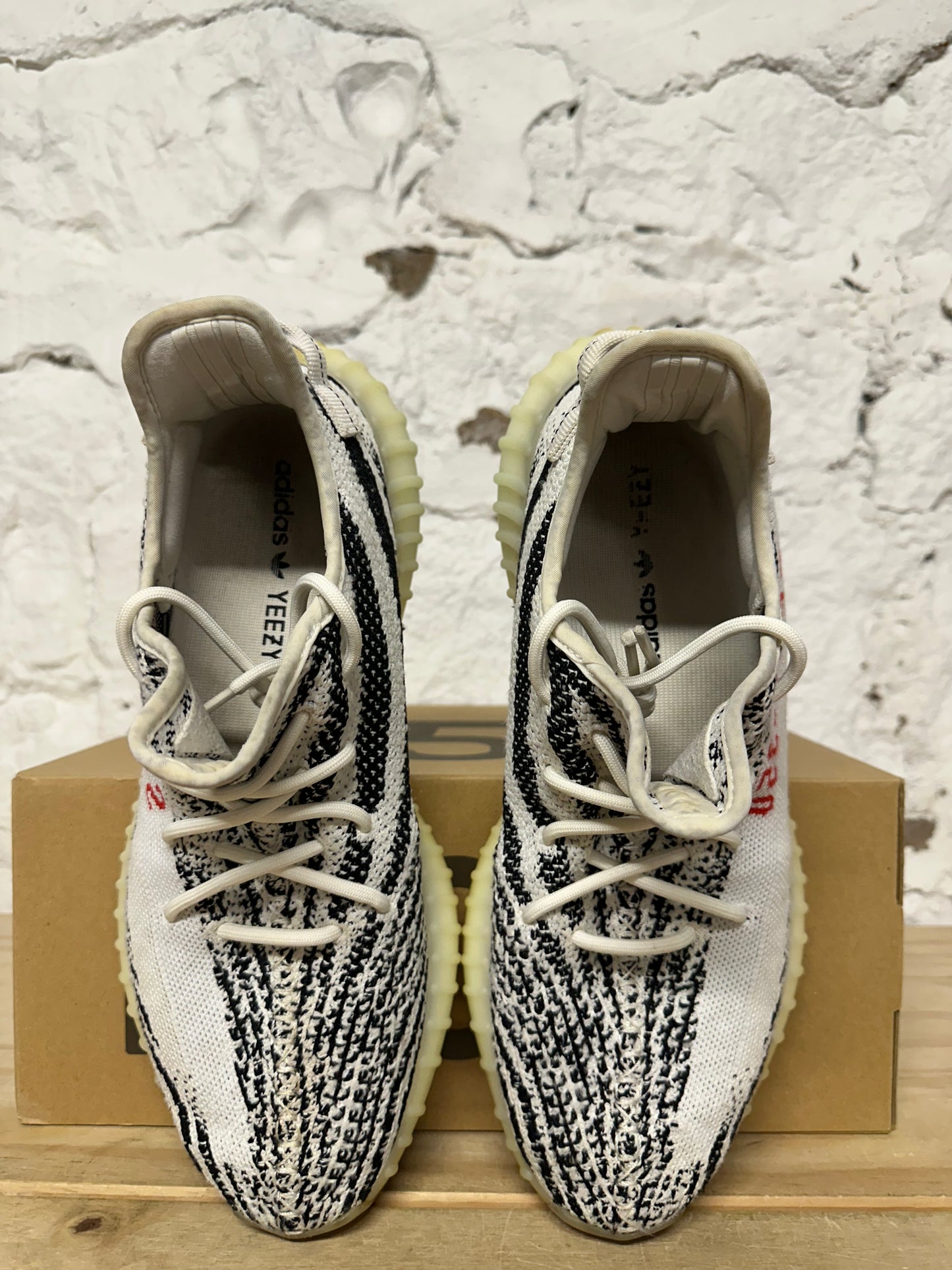 Yeezy 350 V2 Zebra Sz 12