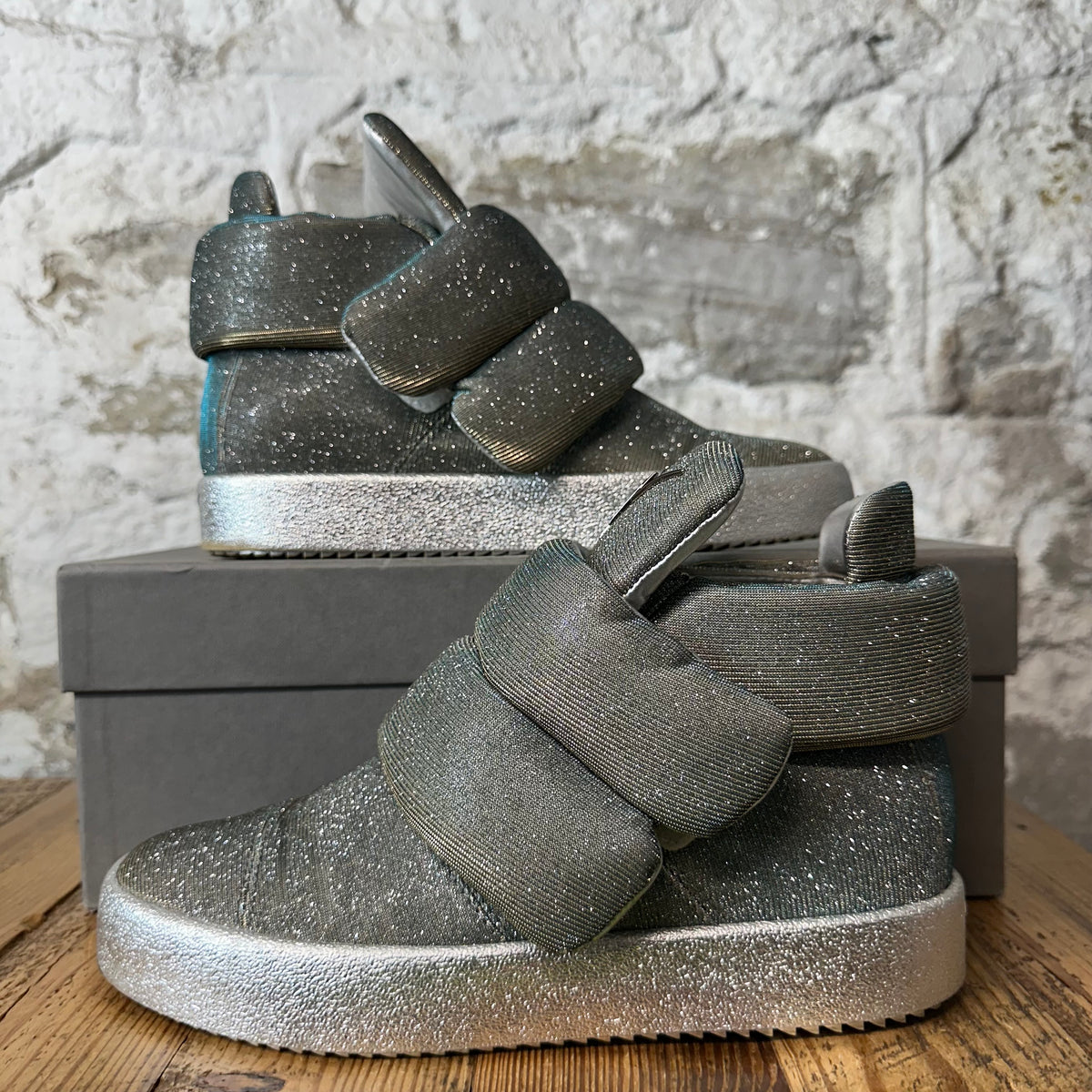 Giuseppe Zanotti High Kid Cudi Glitter Puffy Strap Sneaker Sz 8 (41)