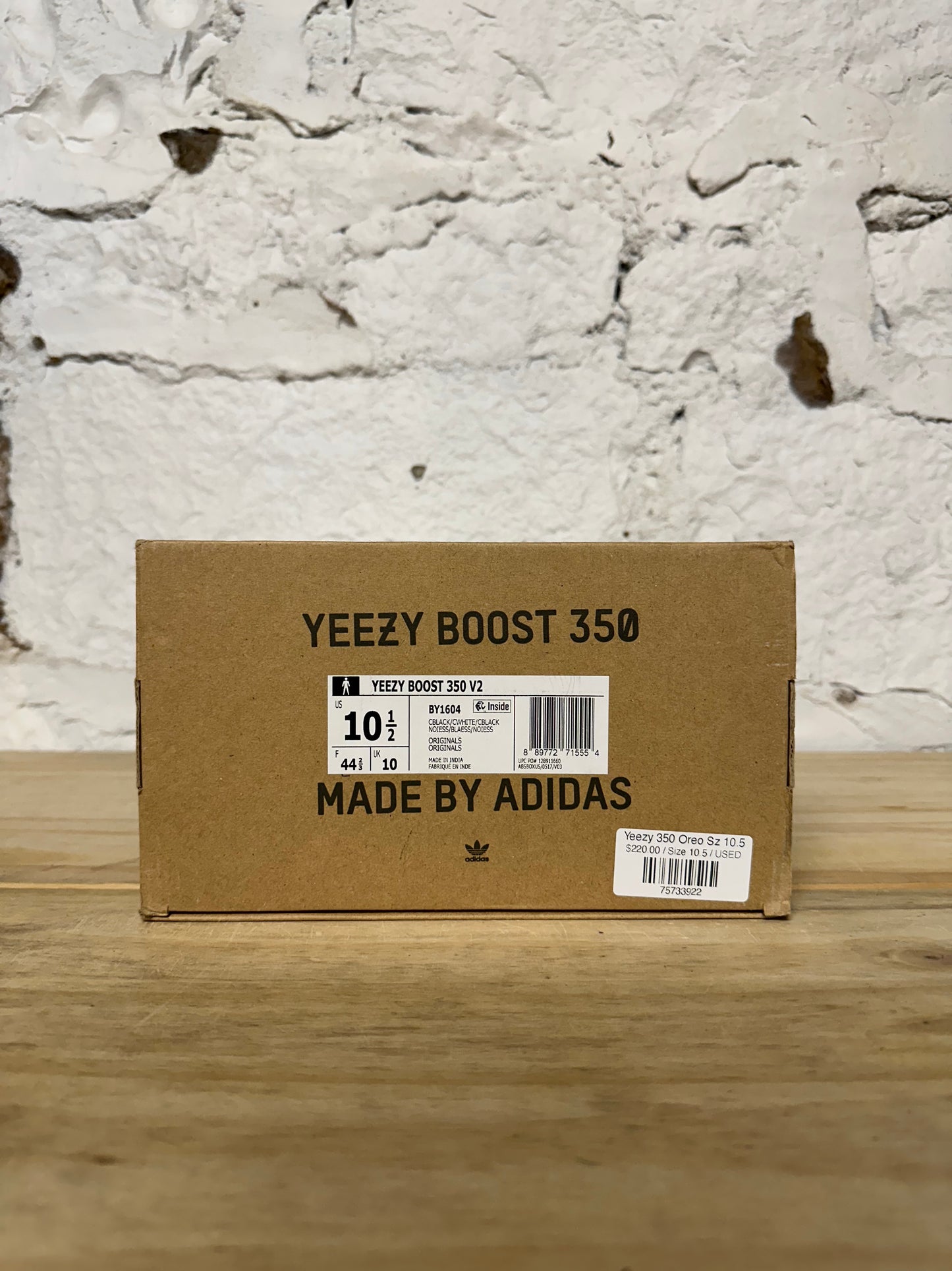 Yeezy 350 Oreo Sz 10.5