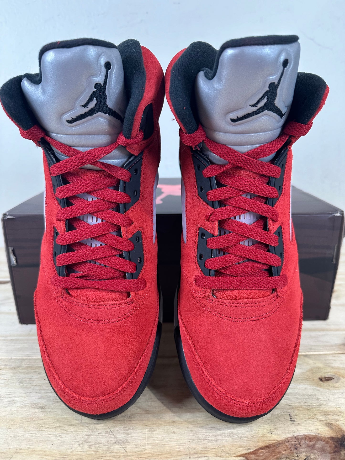 Air Jordan 5 Raging Bull Sz 8