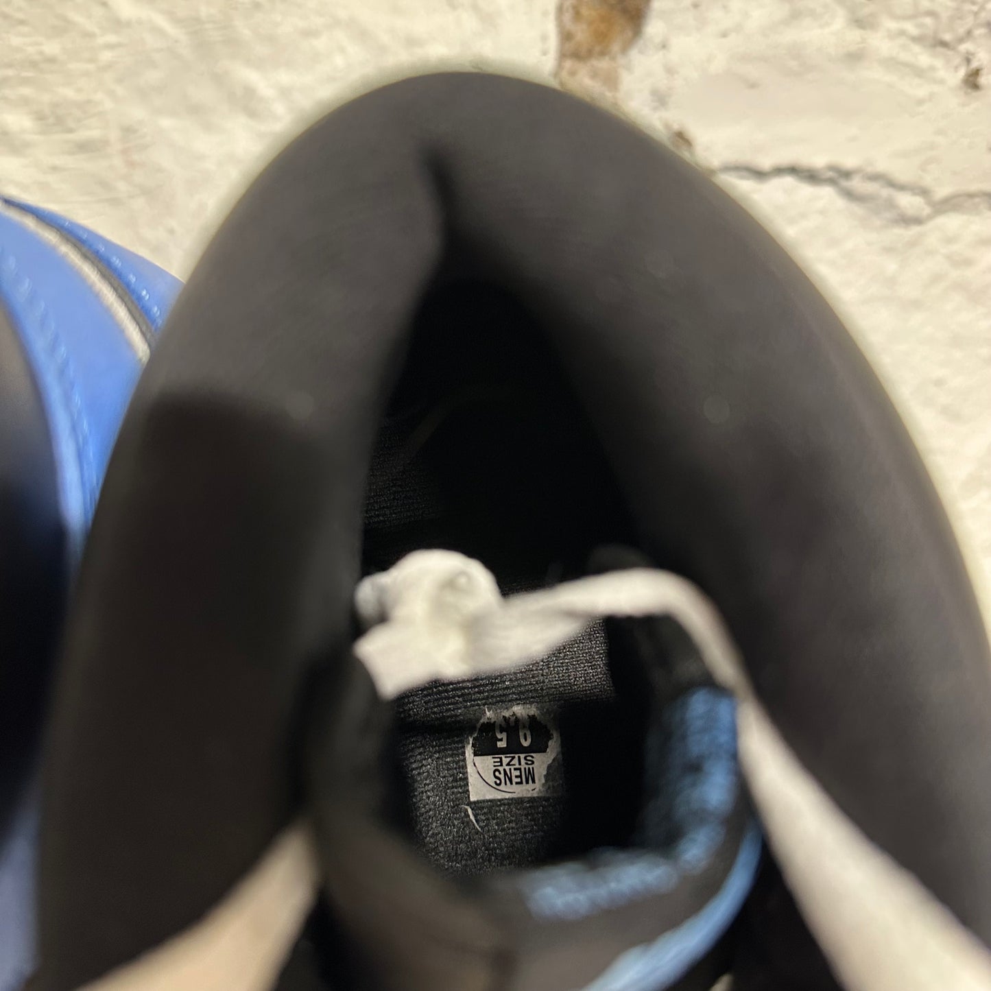 Air Jordan 1 High UNC Toe Sz 9.5