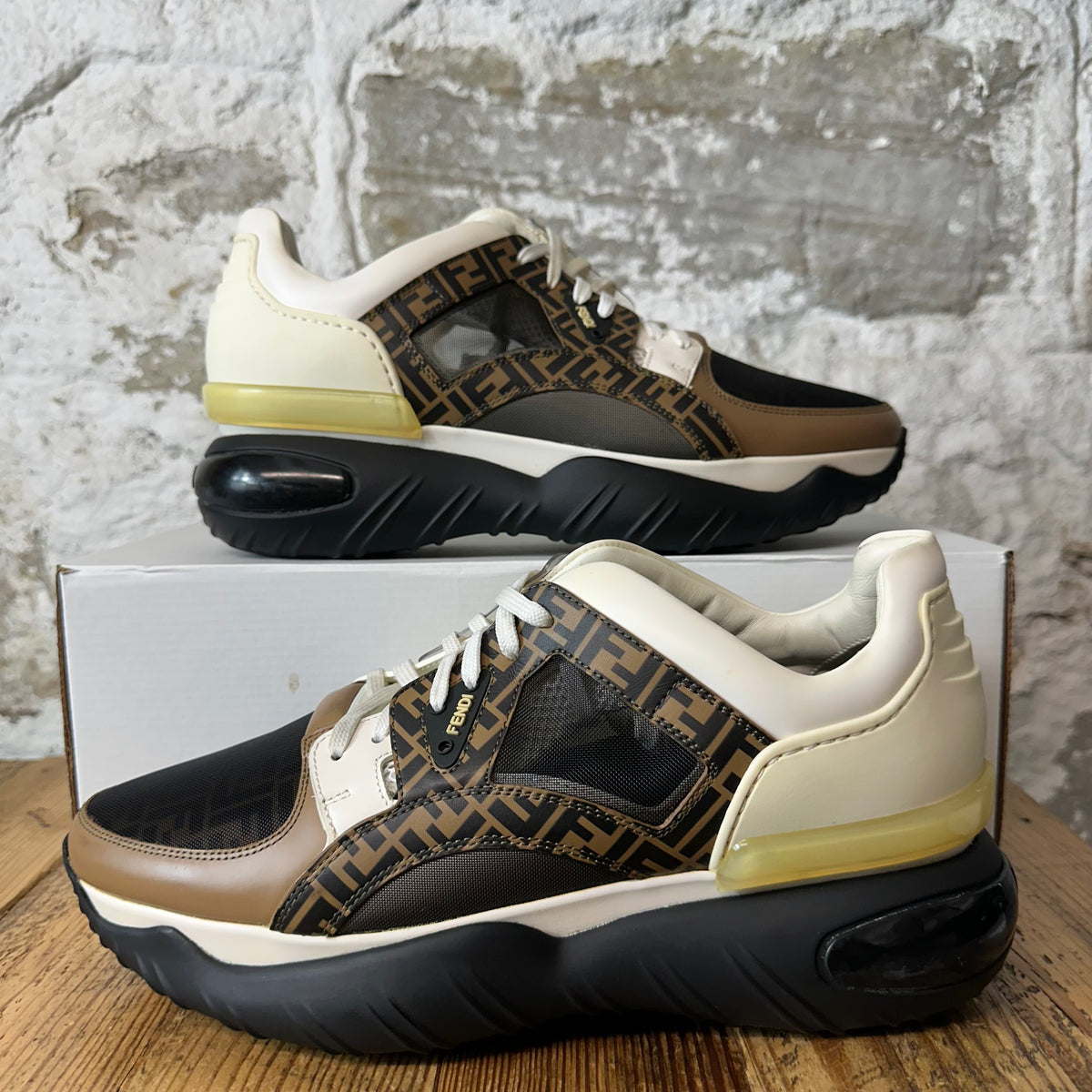 Fendi Zucca FF Logo Chunky Runner Sneaker Sz 8