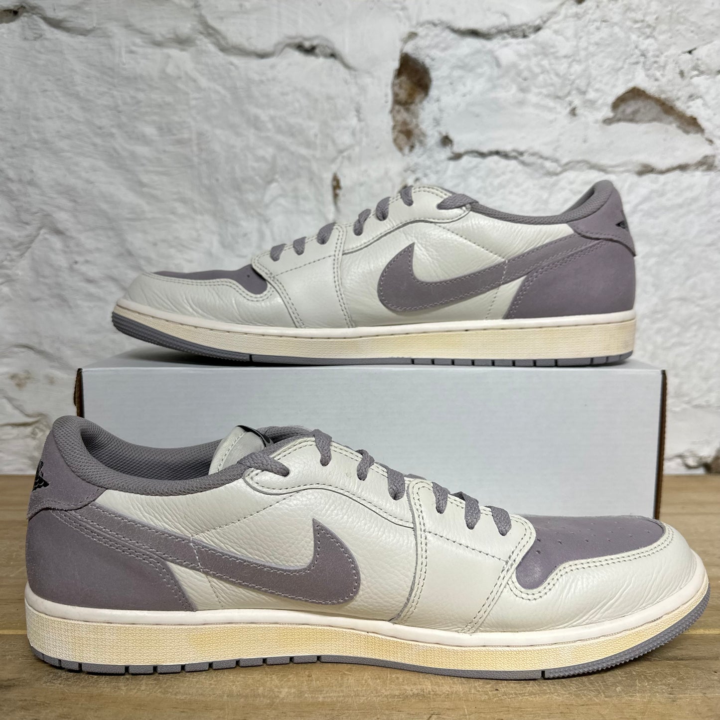 Air Jordan 1 Low Atmosphere Sz 15