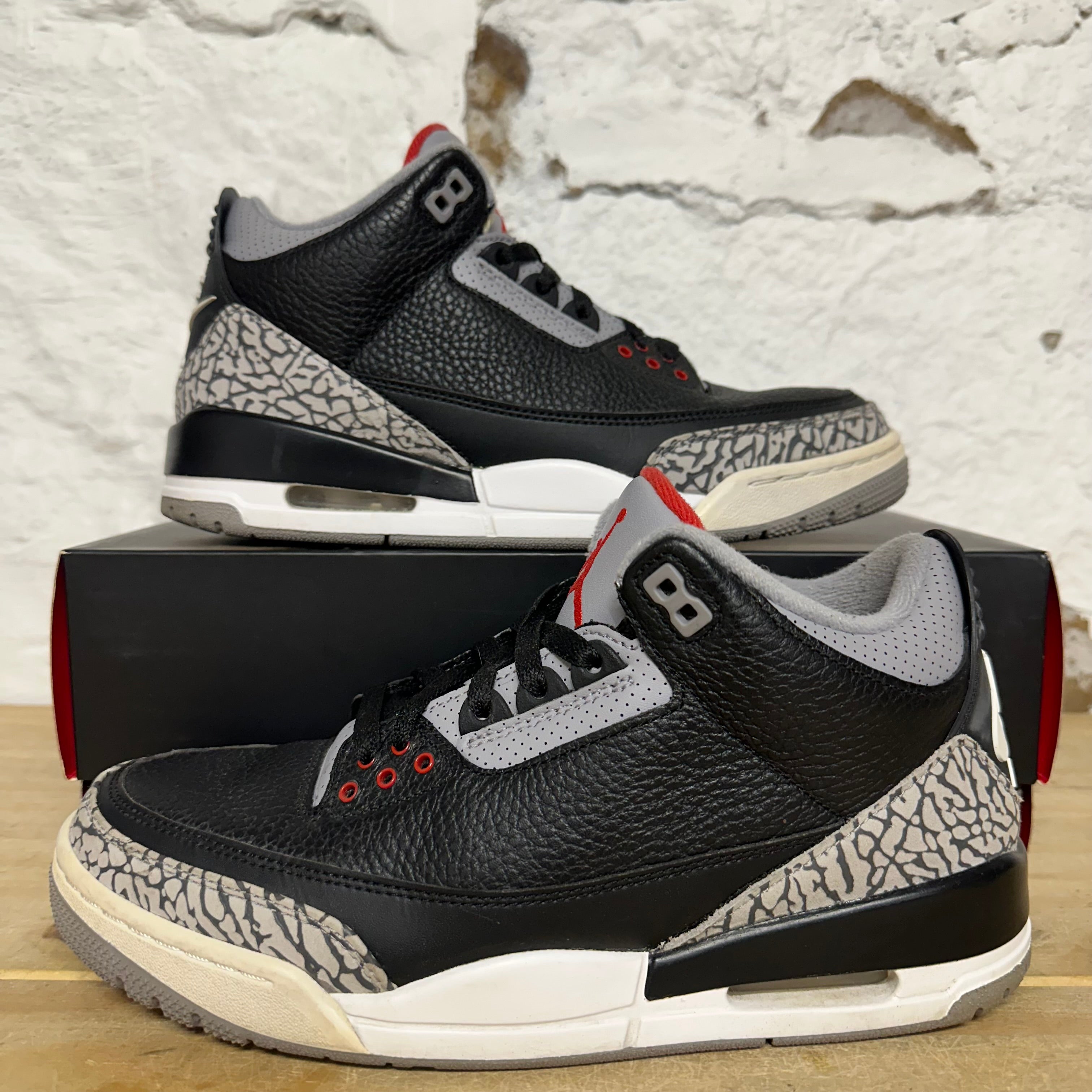 Air Jordan 3 Black Cement (2018) Sz 9