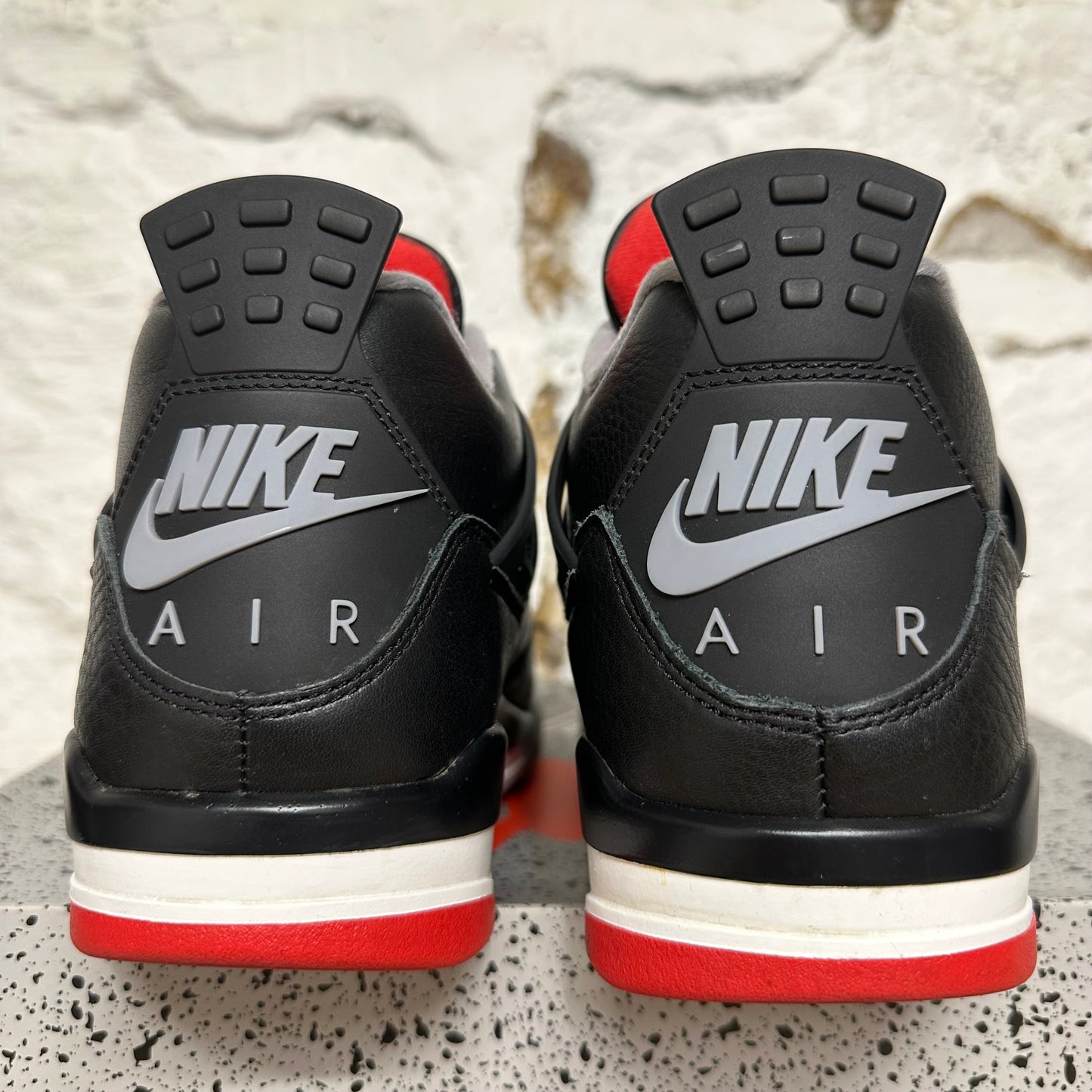 Air Jordan 4 Bred Reimagined Sz 9.5