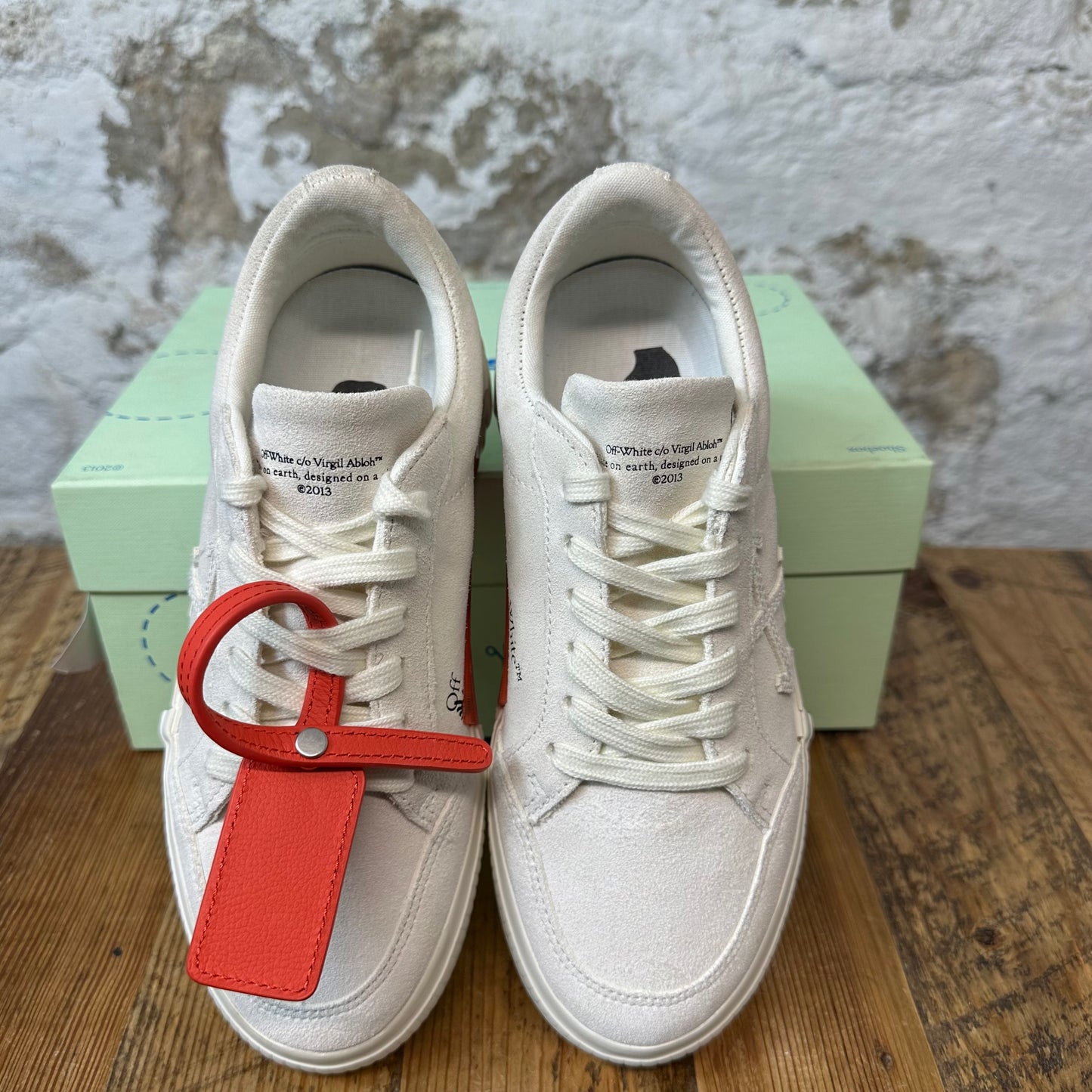 Off White Vulc Cream Suede Sz 4.5 (36) DS