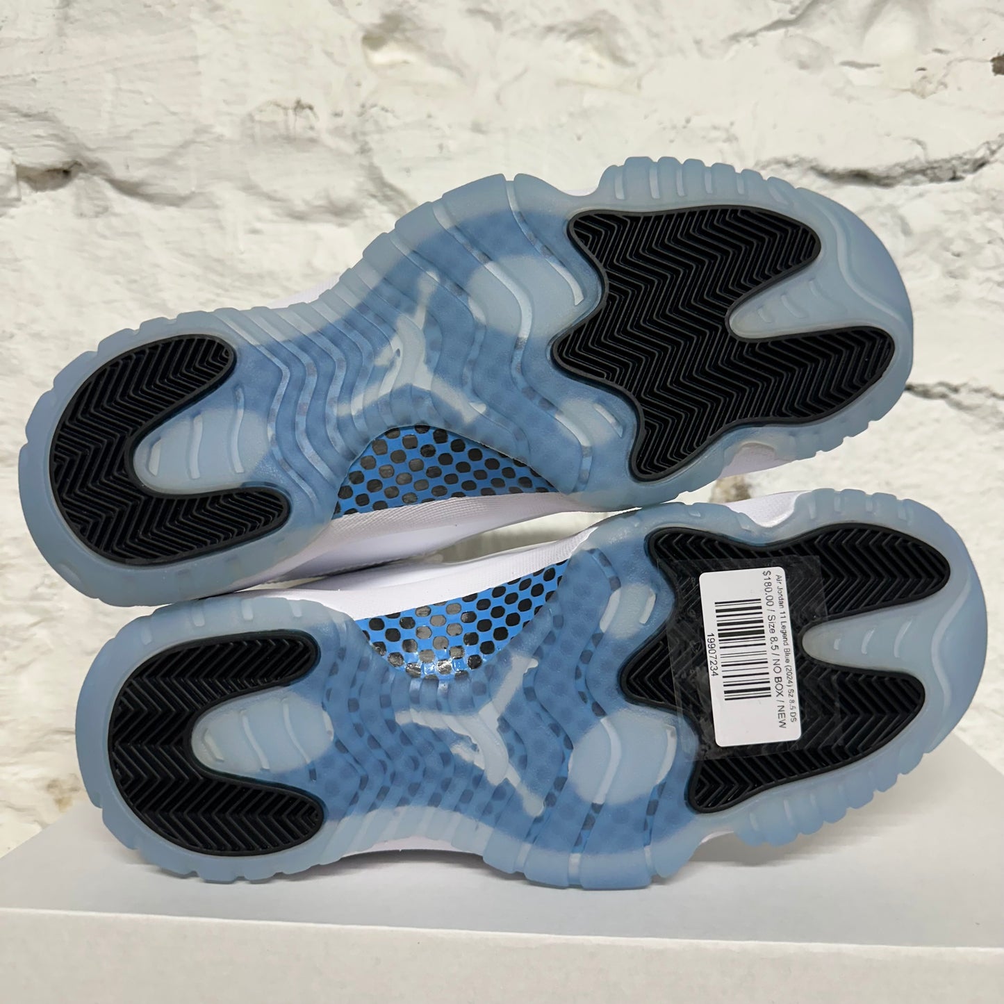 Air Jordan 11 High Legend Blue (2024) Sz 8.5 DS