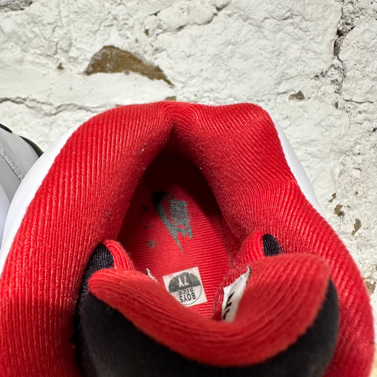 Air Jordan 5 Fire Red Black Tongue (2025) Sz 7