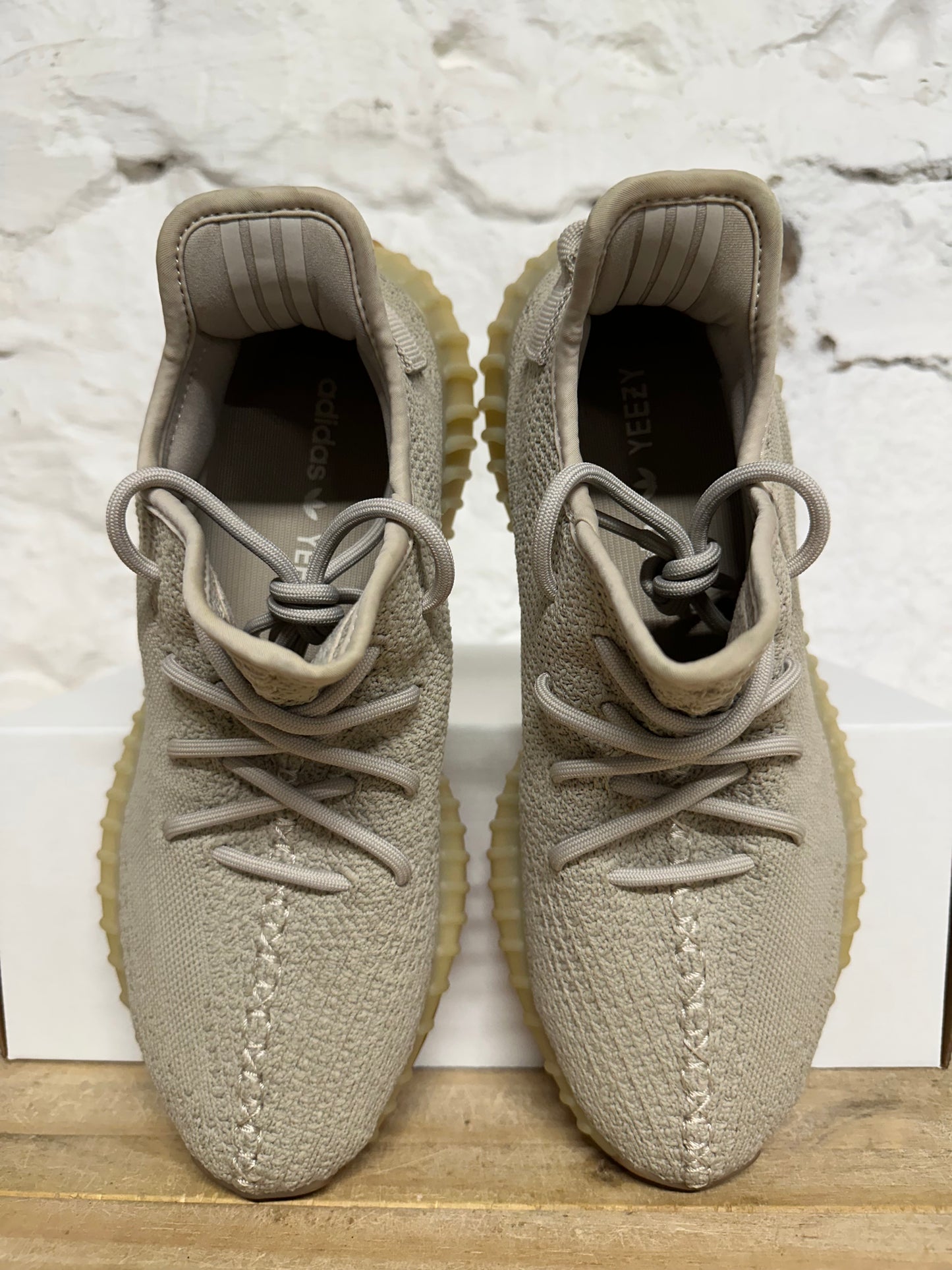 Yeezy 350 V2 Sesame Sz 9