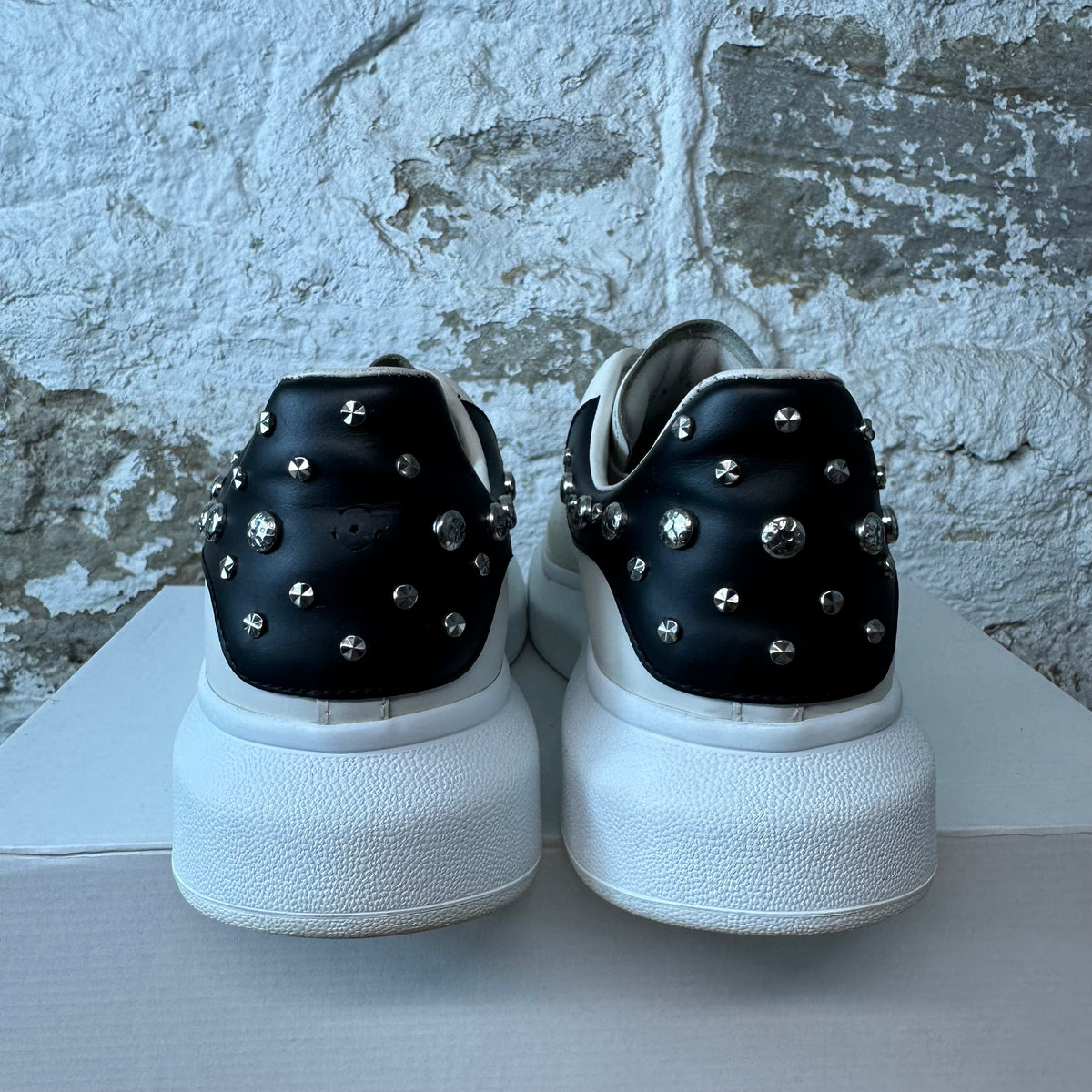 Alexander McQueen Black Studded Tab White Sneaker Sz 9 (42)
