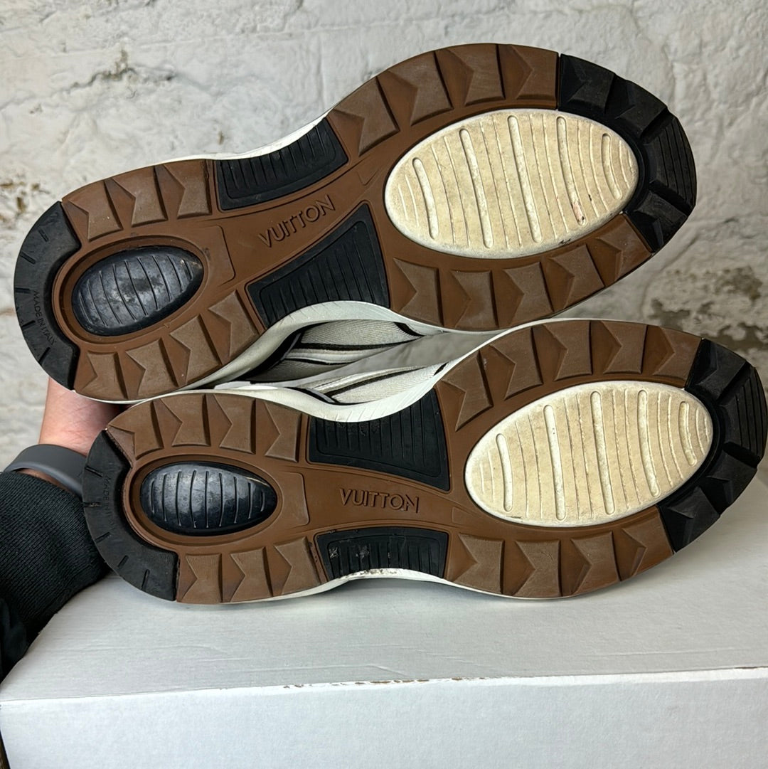 Louis Vuitton Trails Sz 8.5 No Box
