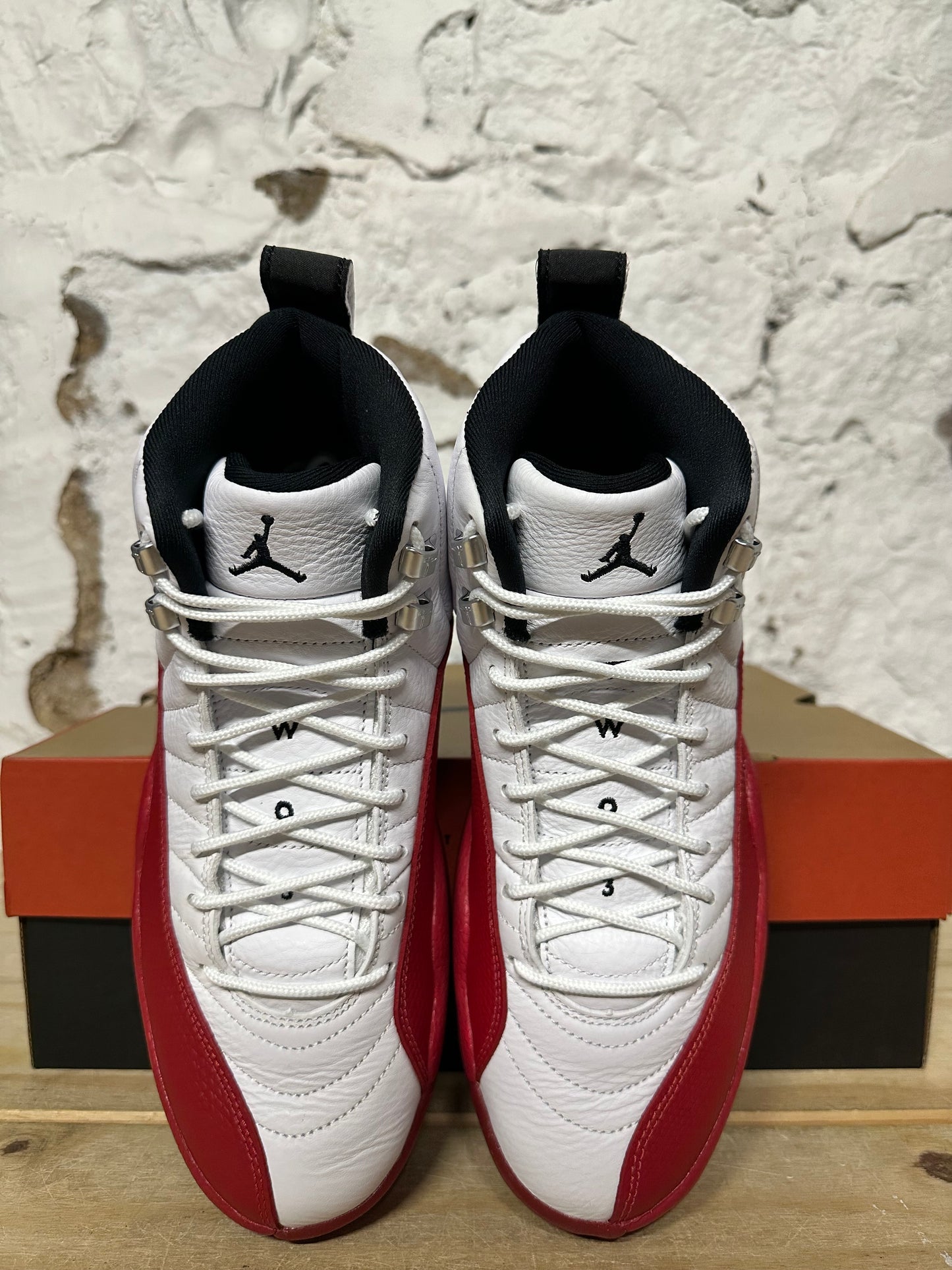 Air Jordan 12 Cherry Sz 9 DS