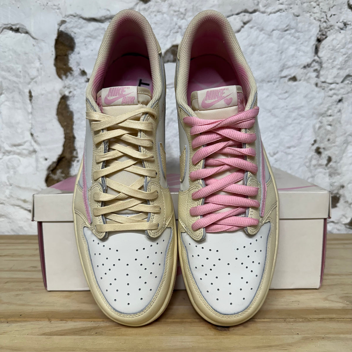 Air Jordan 1 Low Travis Scott Shy Pink Sz 12