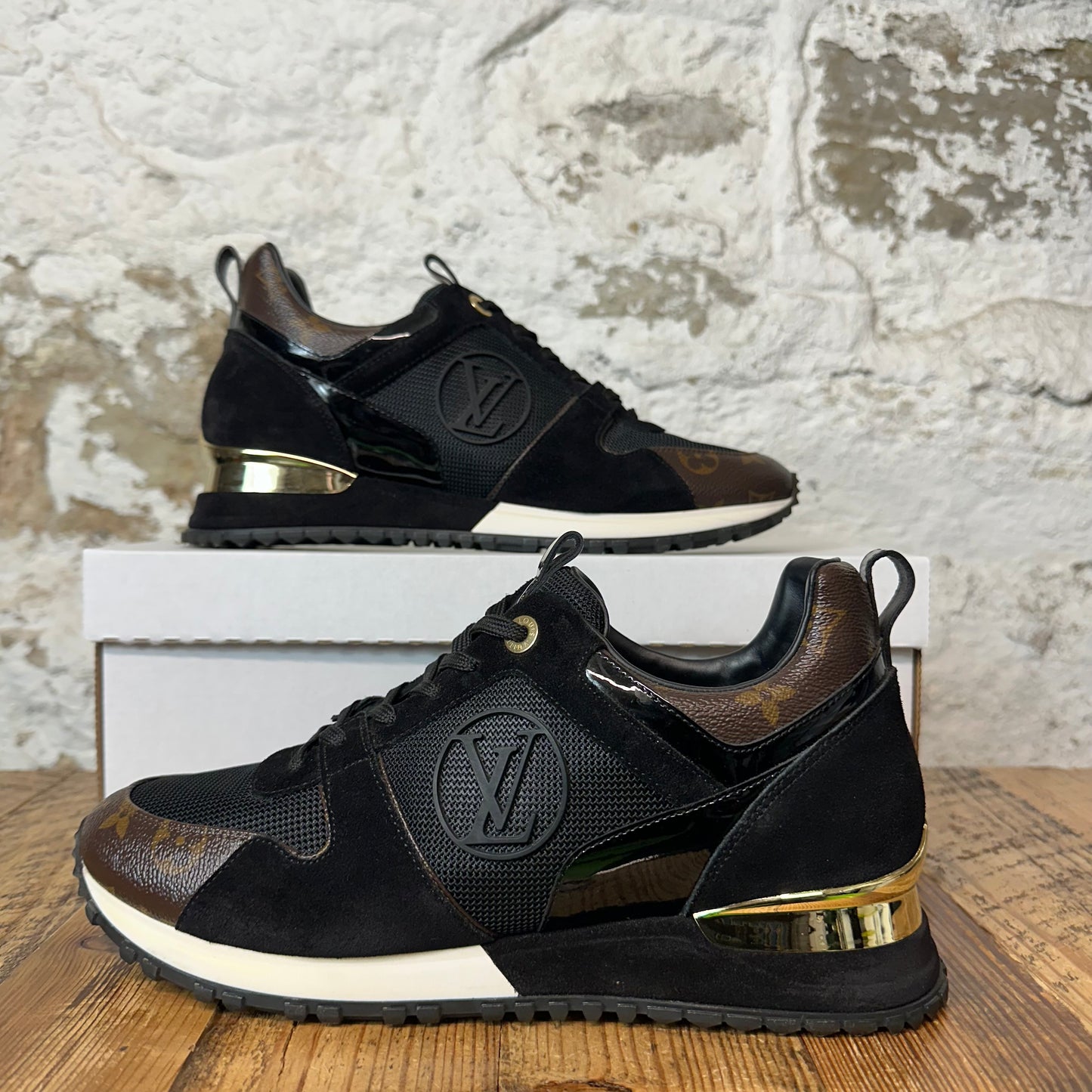 Louis Vuitton Brown Monogram Black Runaway Sneaker Sz 7 (40)